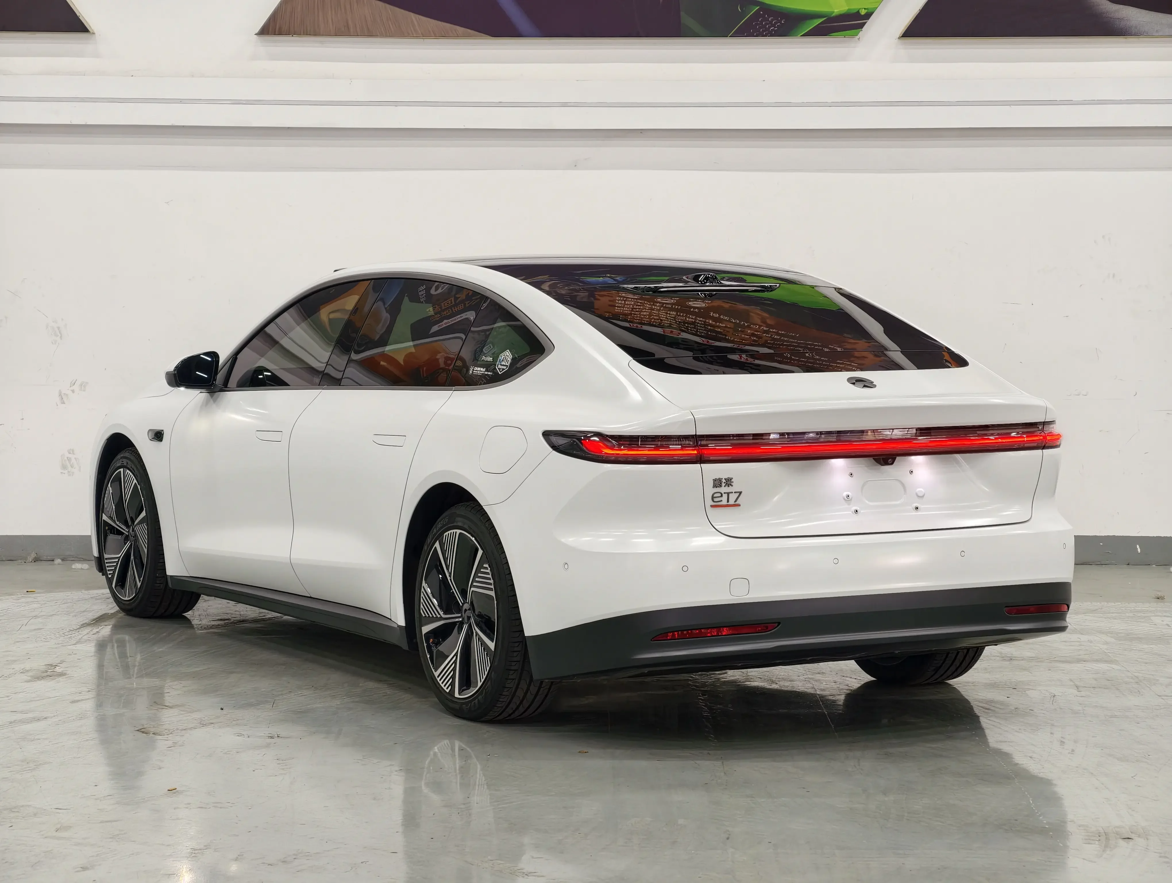 NIO ET7
