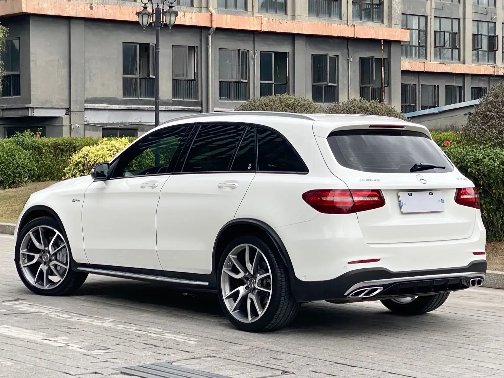 Mercedes-Benz GLC AMG