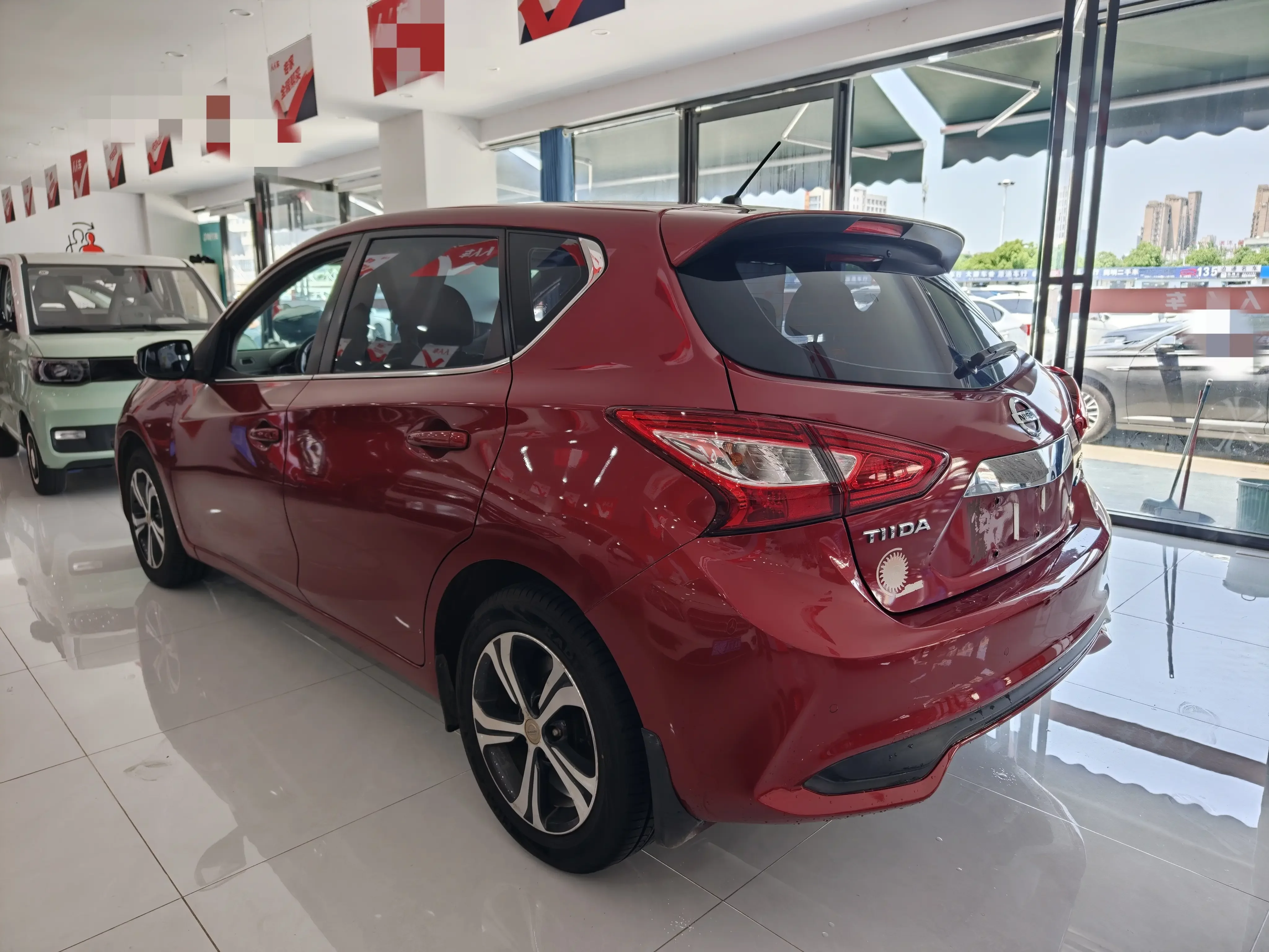 Nissan Tiida