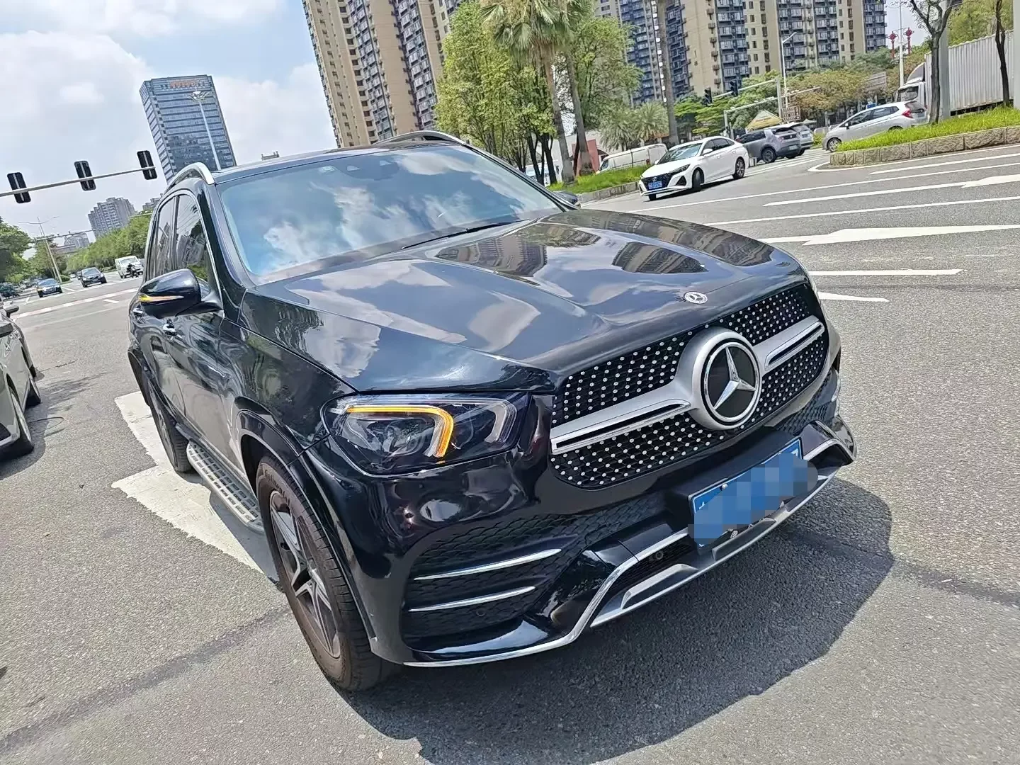 Mercedes-Benz GLE (Imported)