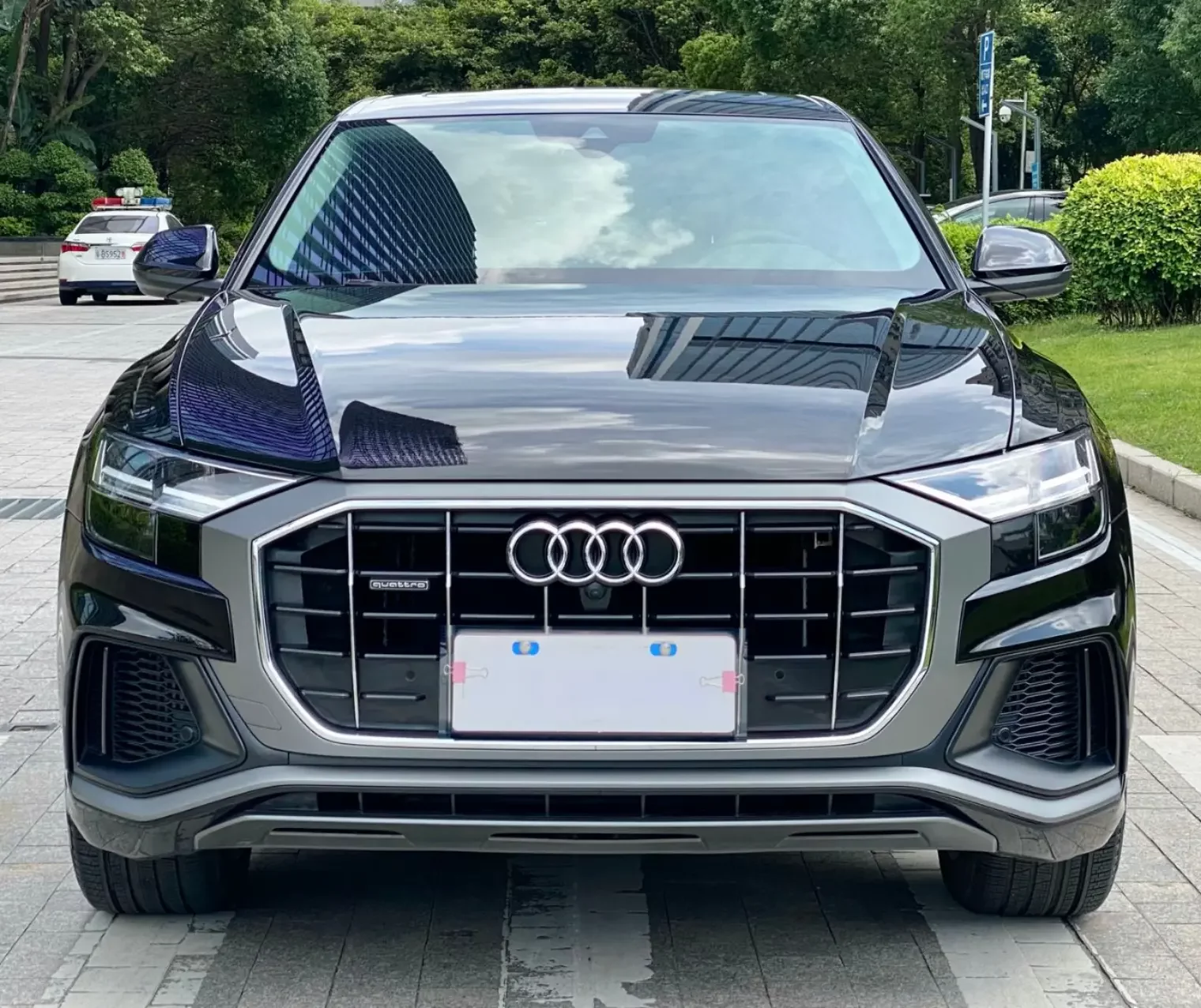 Audi Q8