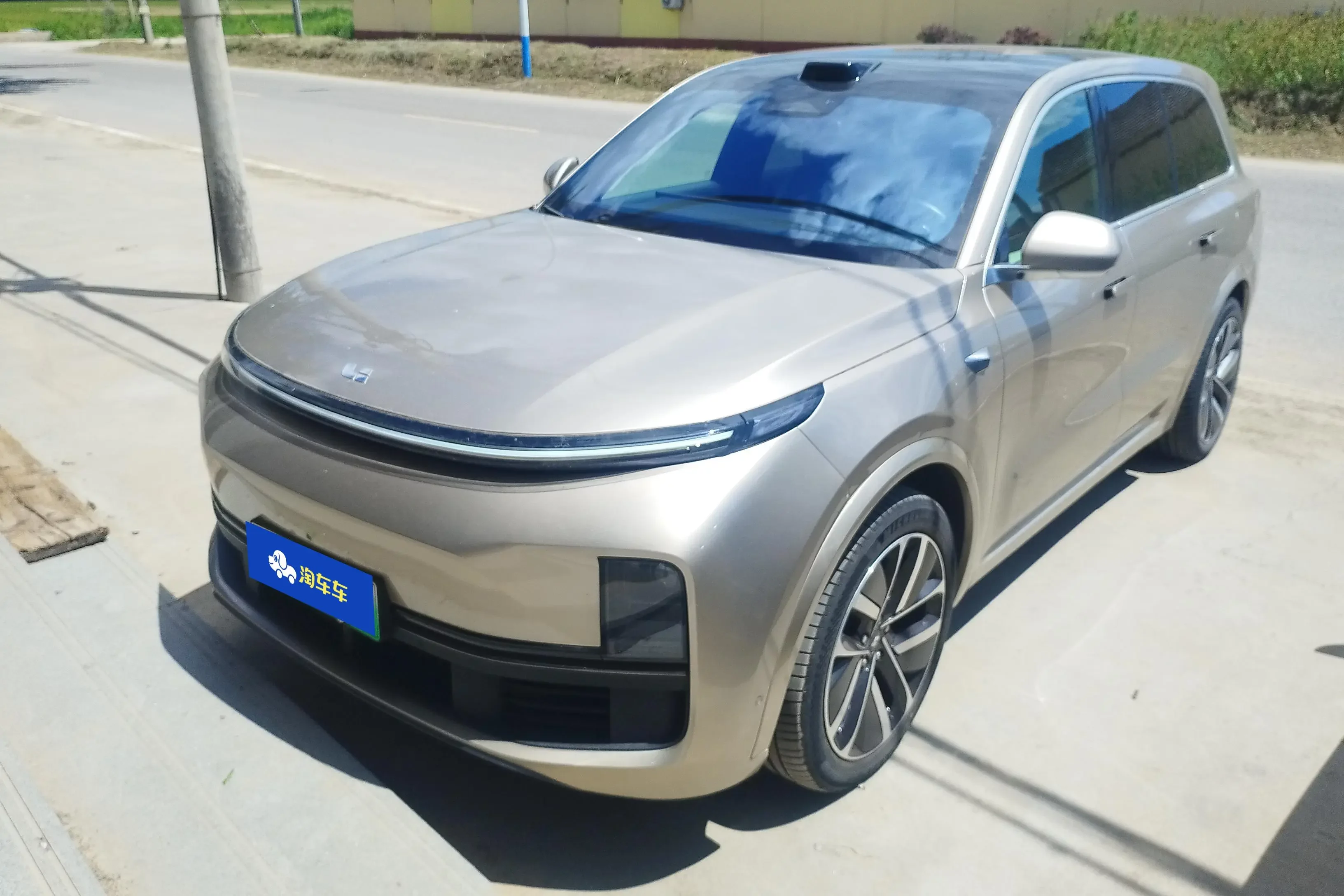 Li L9 (Ideal L9)  из Китая