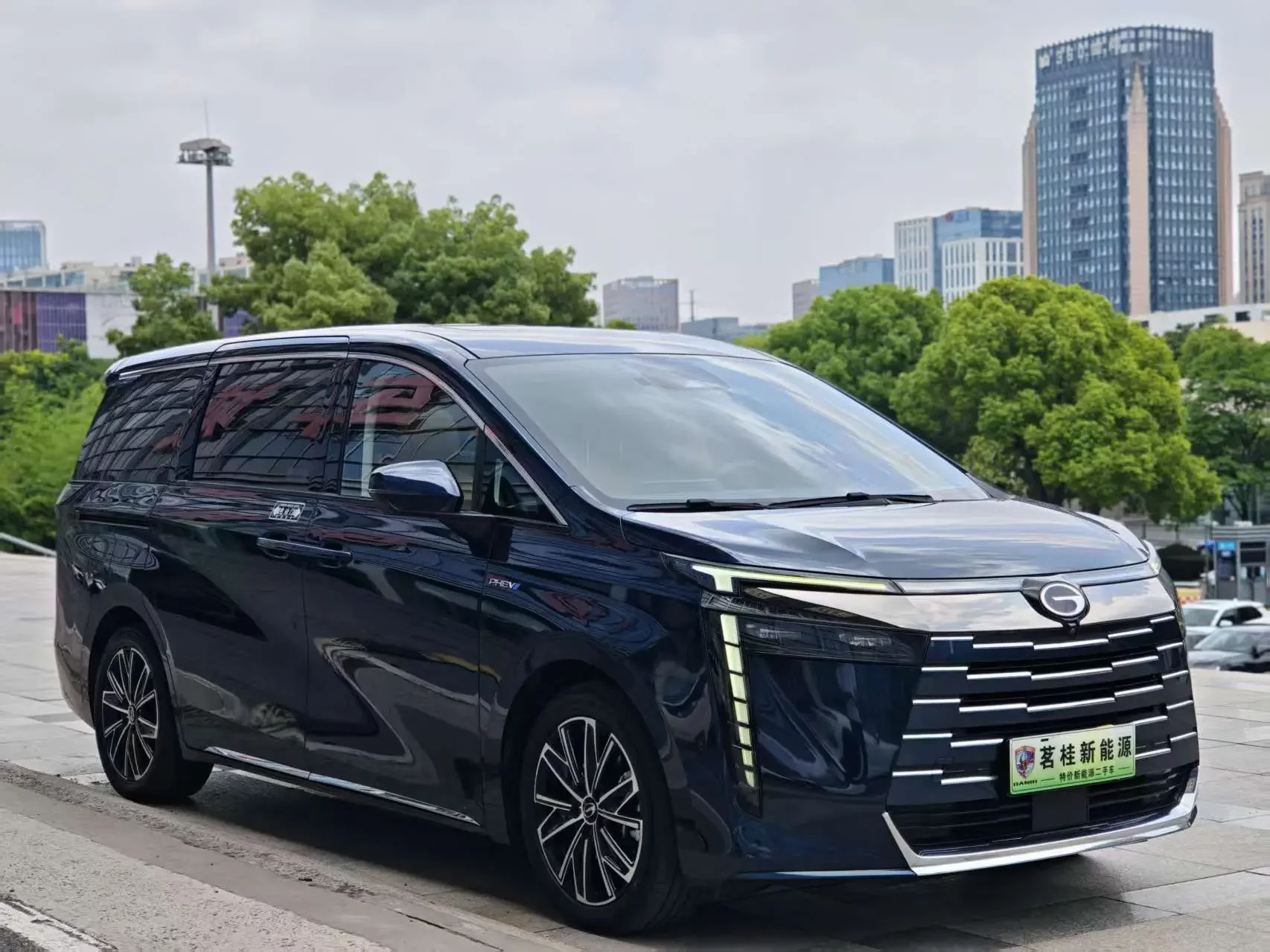 GAC Trumpchi E8 PHEV