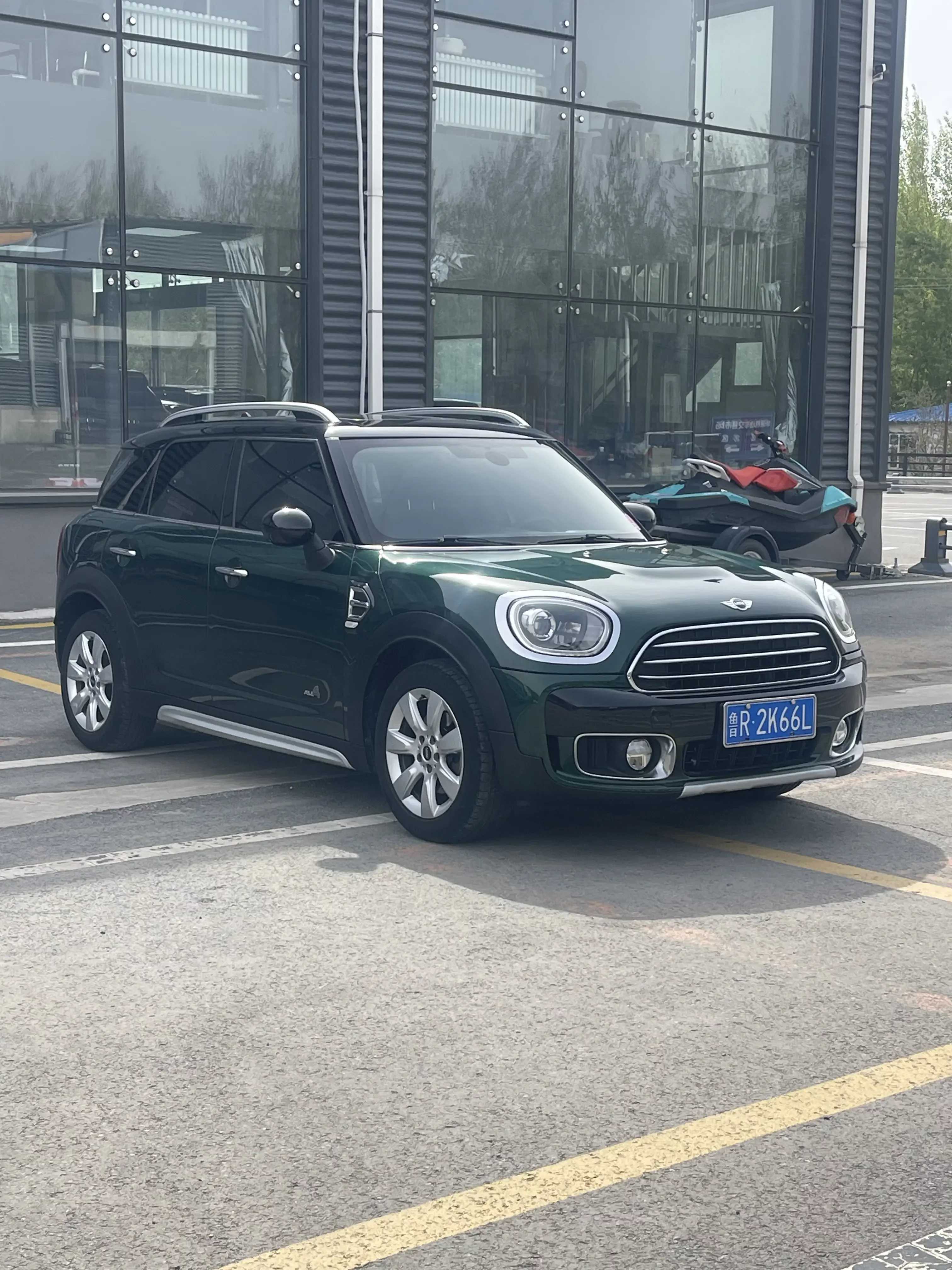 MINI COUNTRYMAN