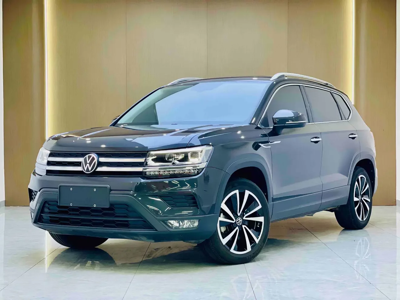 Volkswagen Tharu