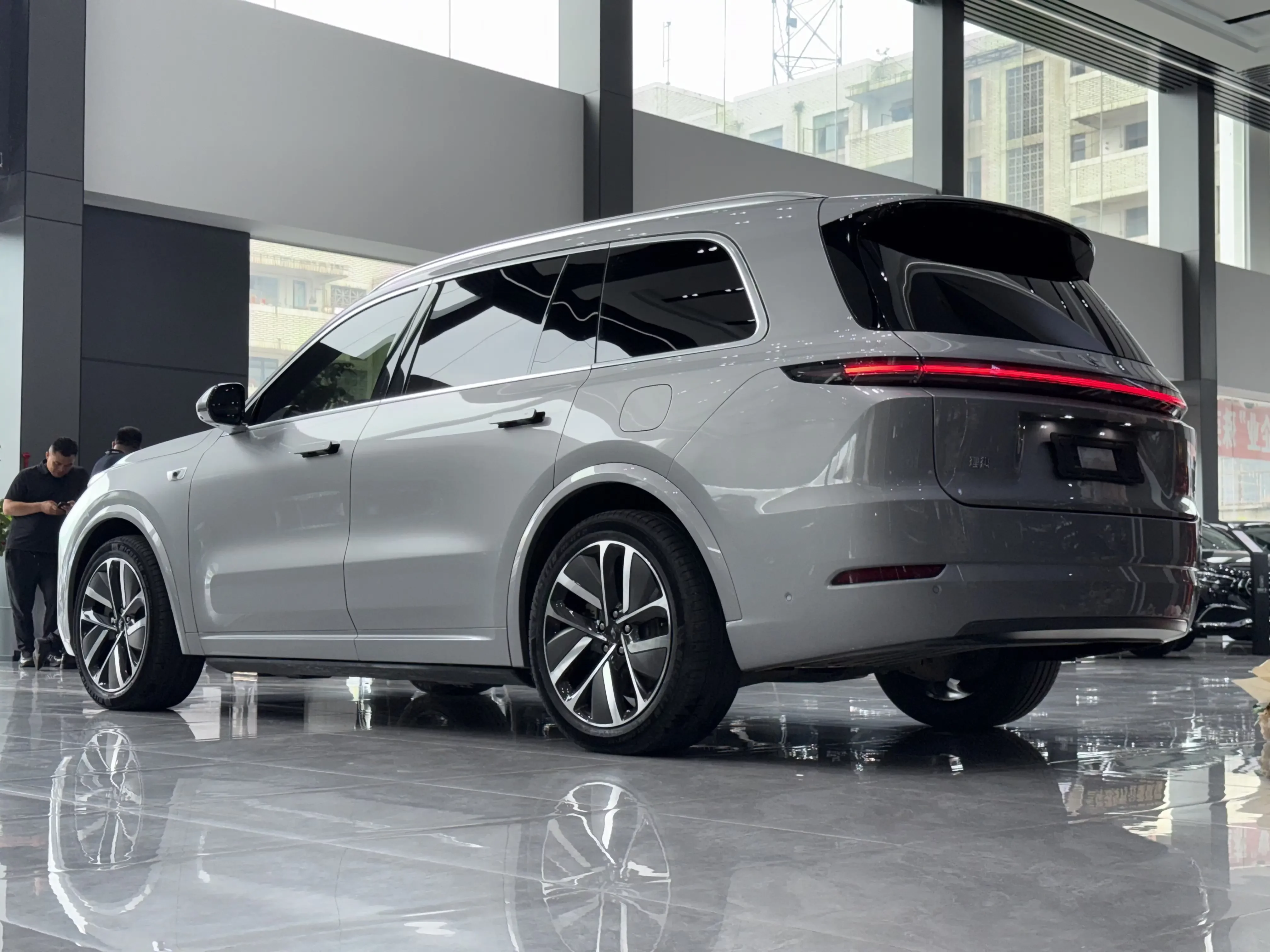 Lixiang L9