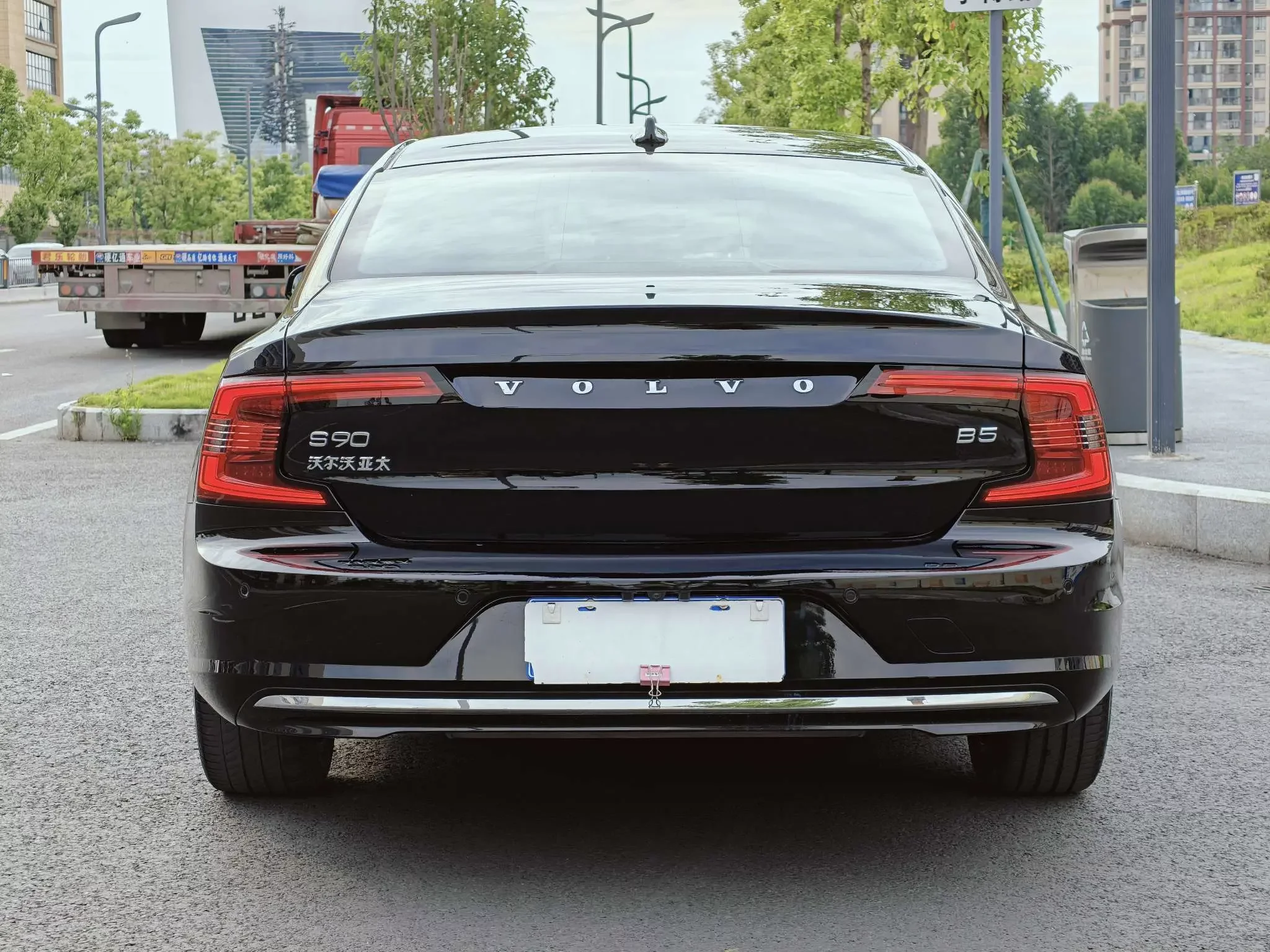Volvo S90