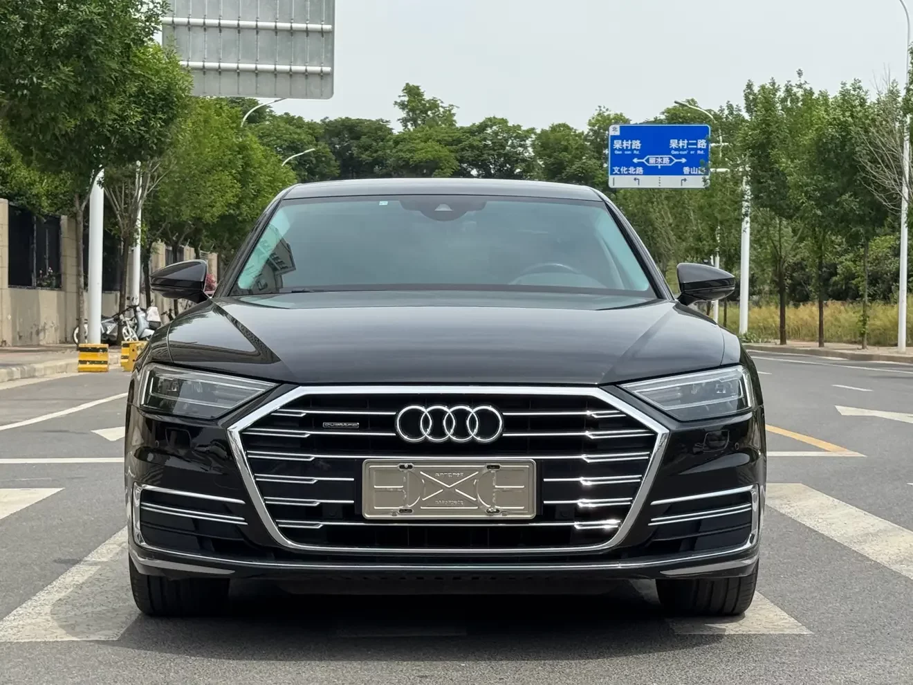 Audi A8