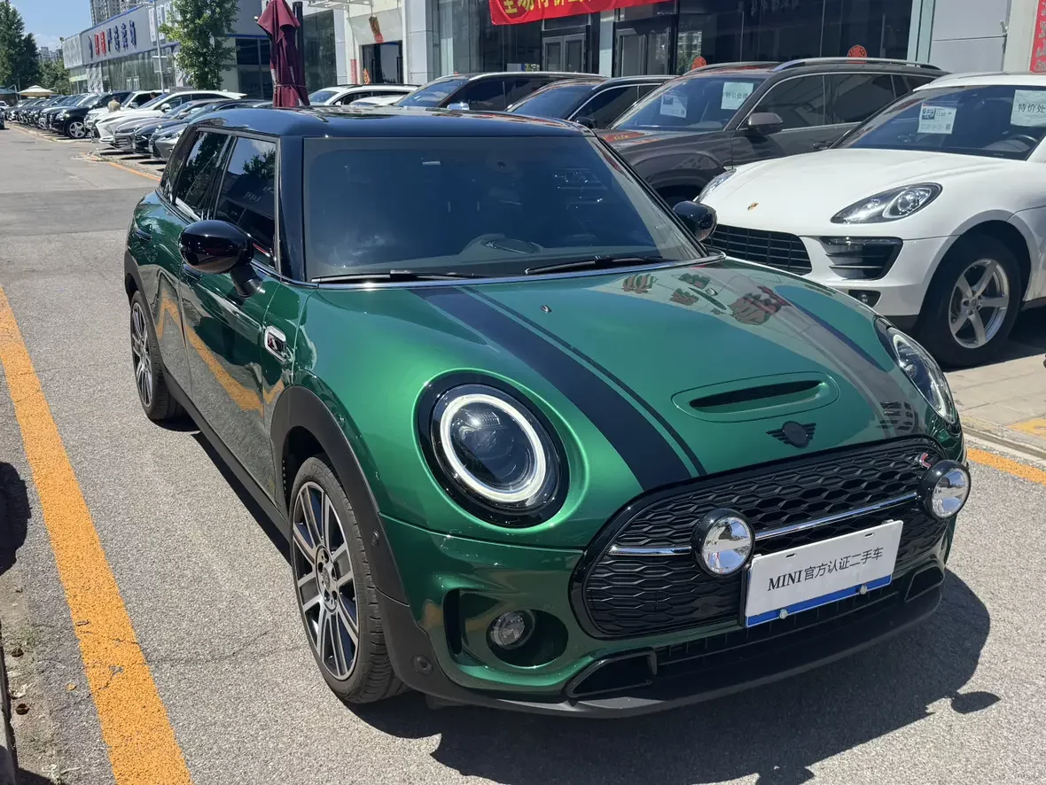 MINI CLUBMAN