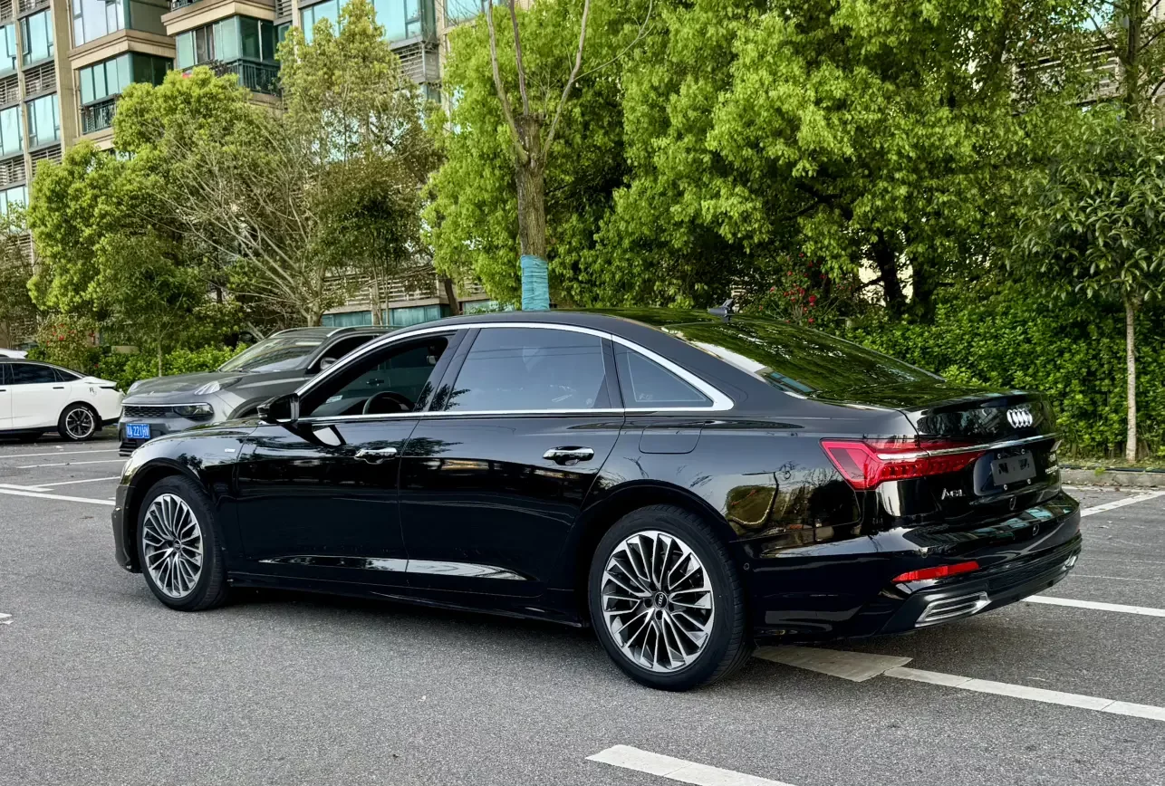 Audi A6L PHEV