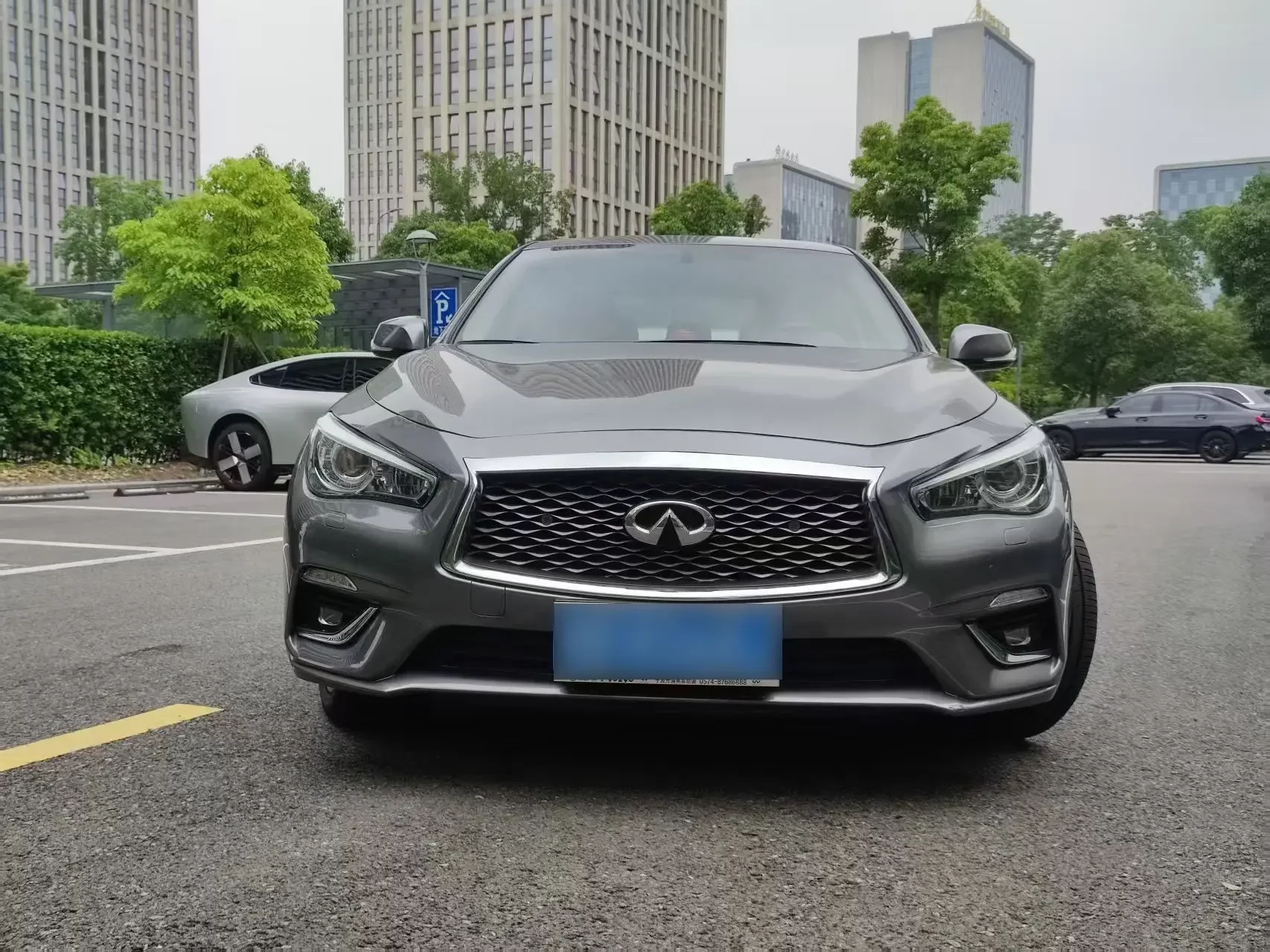 Infiniti Q50L