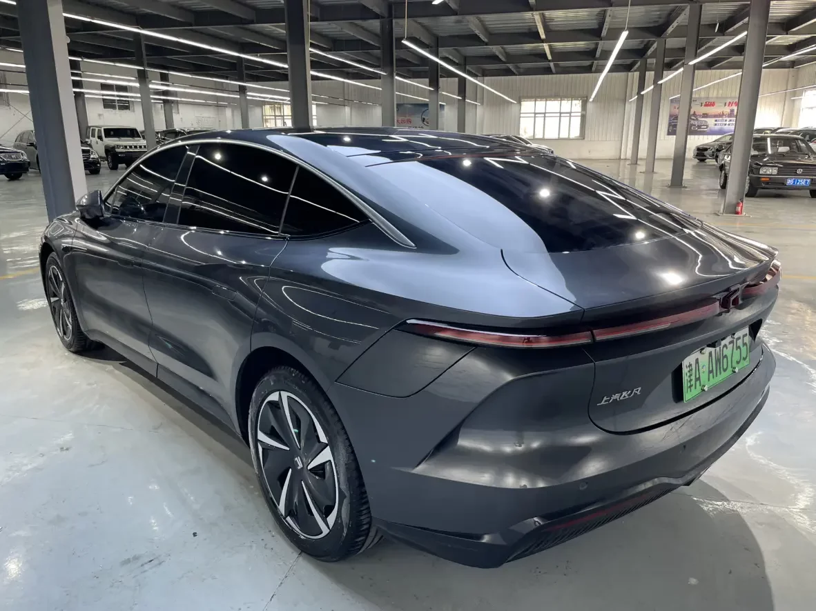 Rising Auto Feifan F7
