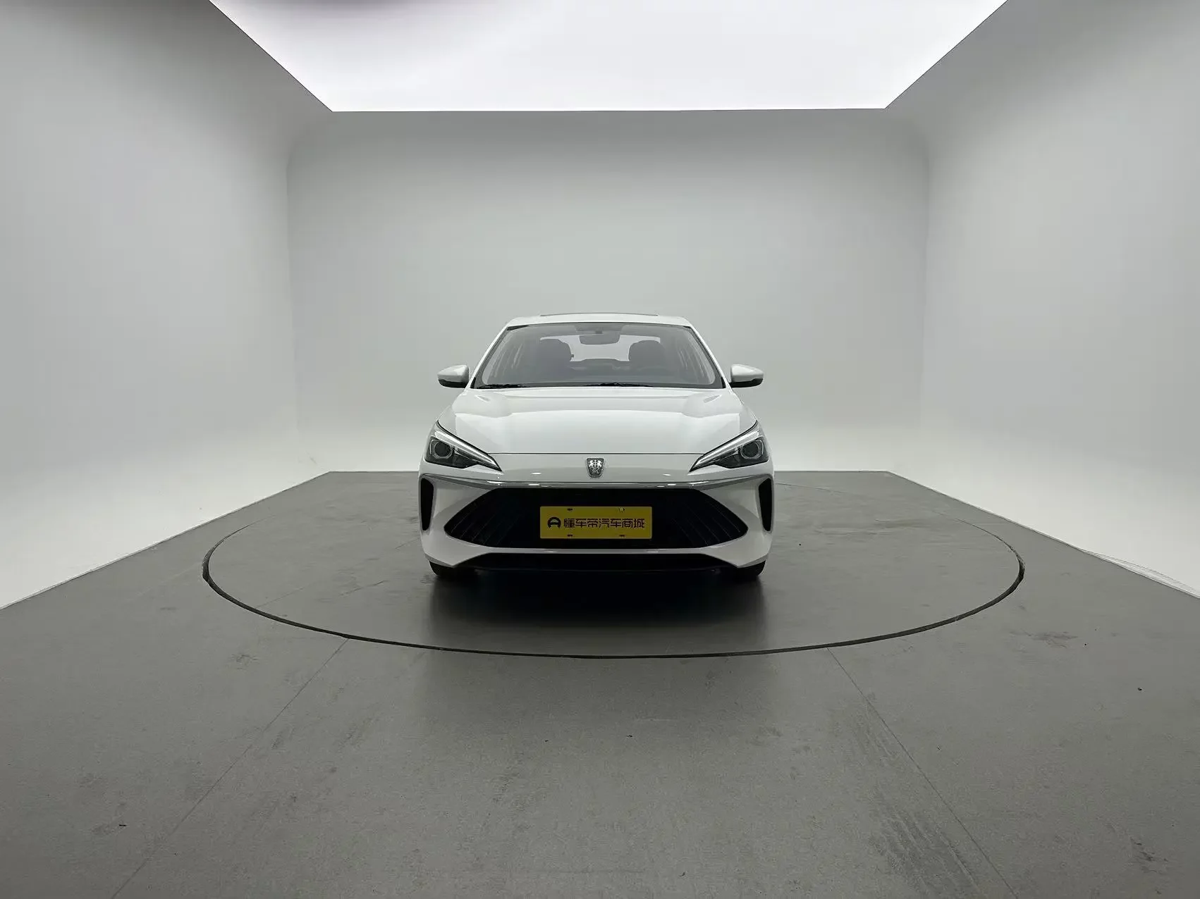 Roewe i5