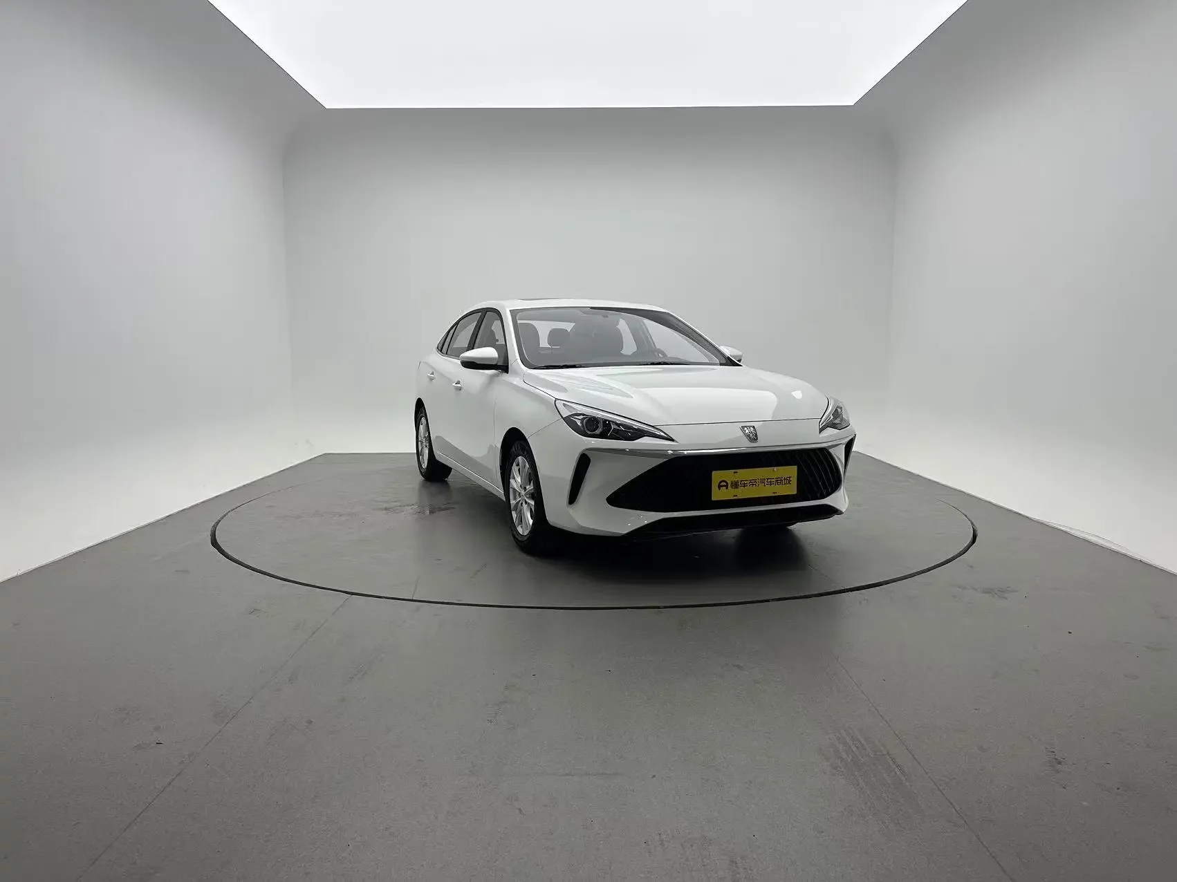 Roewe i5