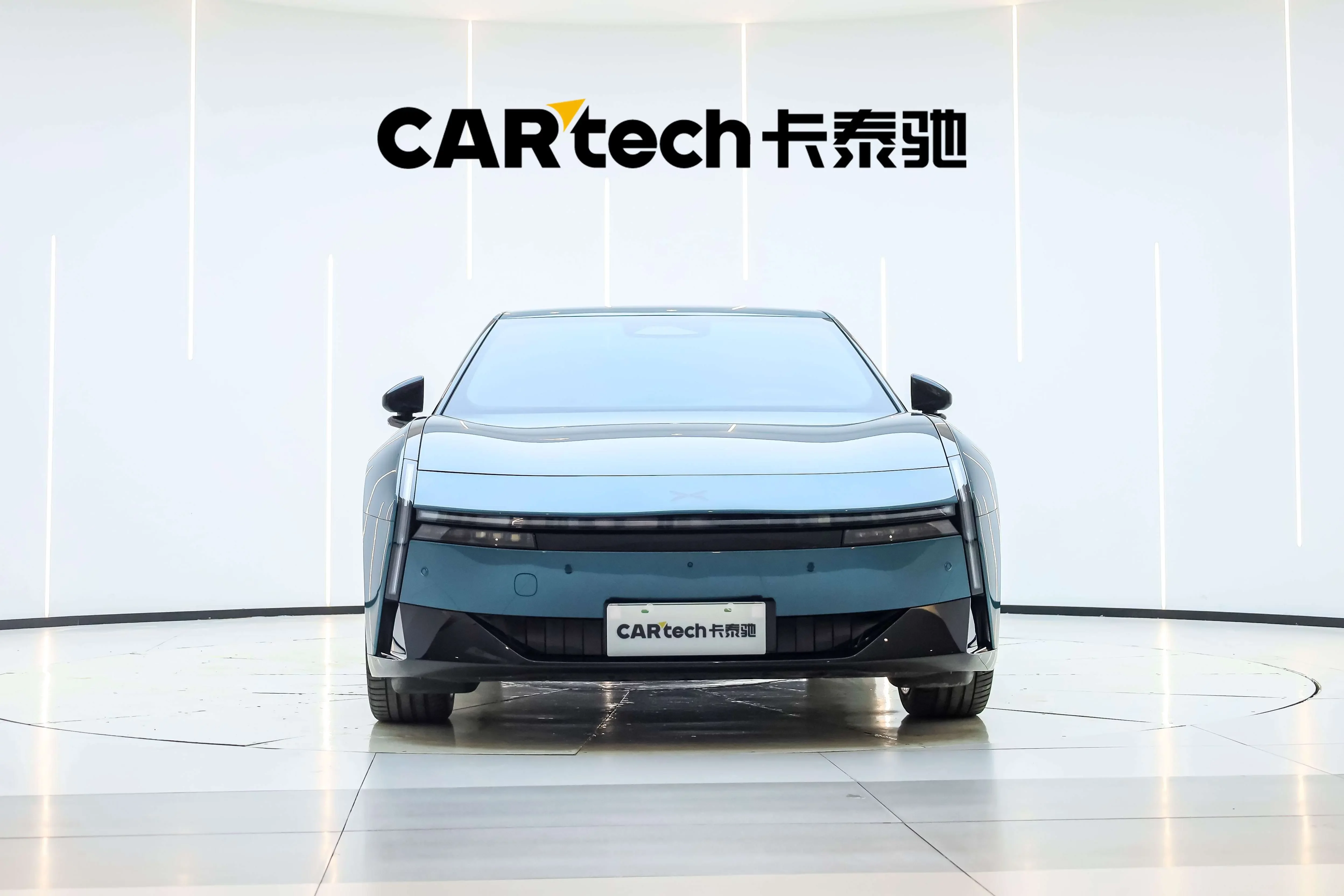 Xpeng P7