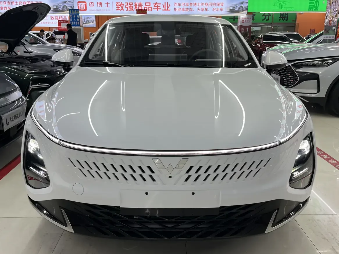 Wuling Starlight PHEV