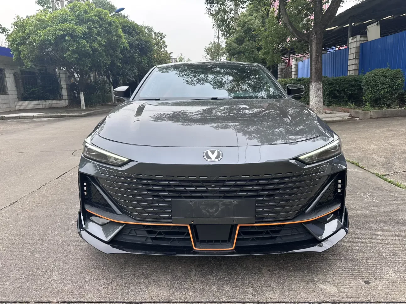 Changan UNI-V  из Китая