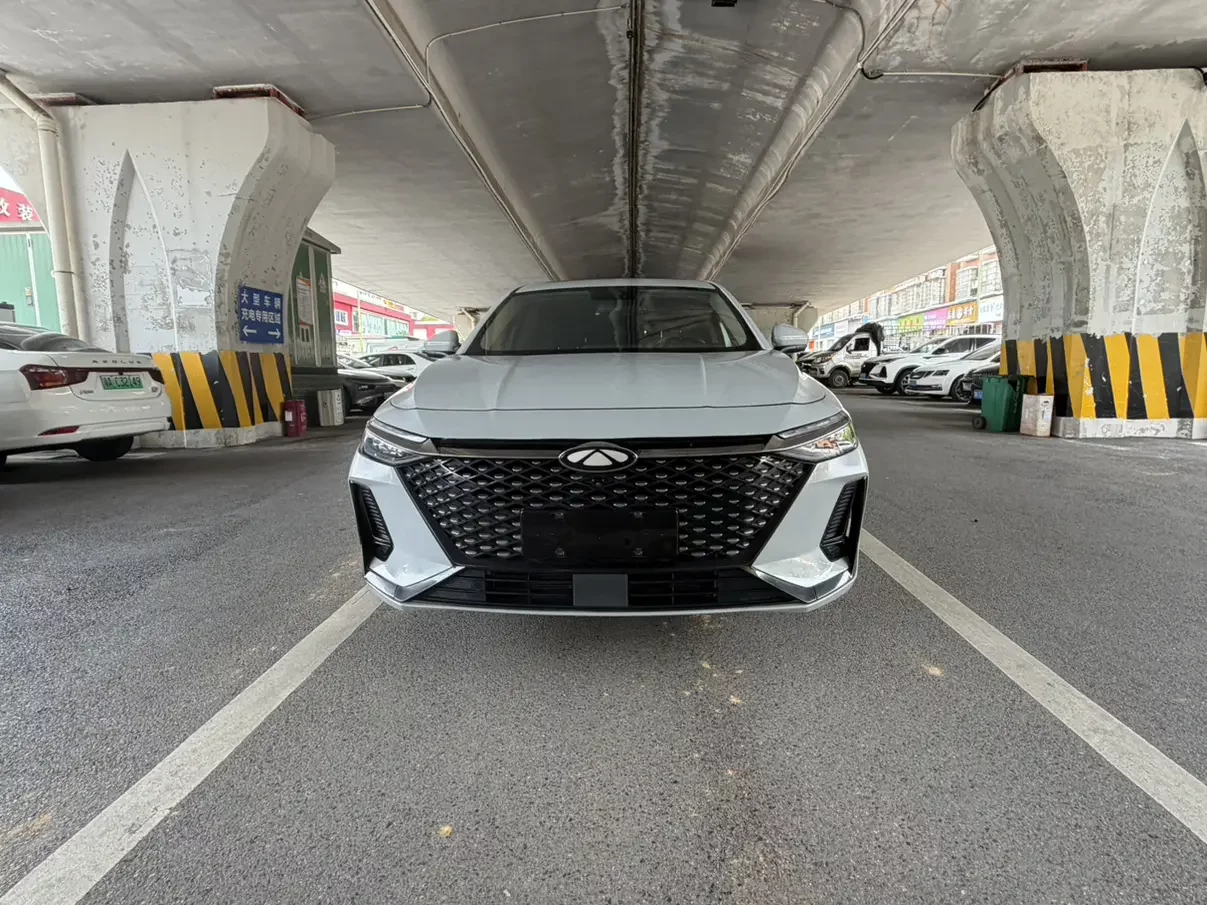 Chery Fengyun A8