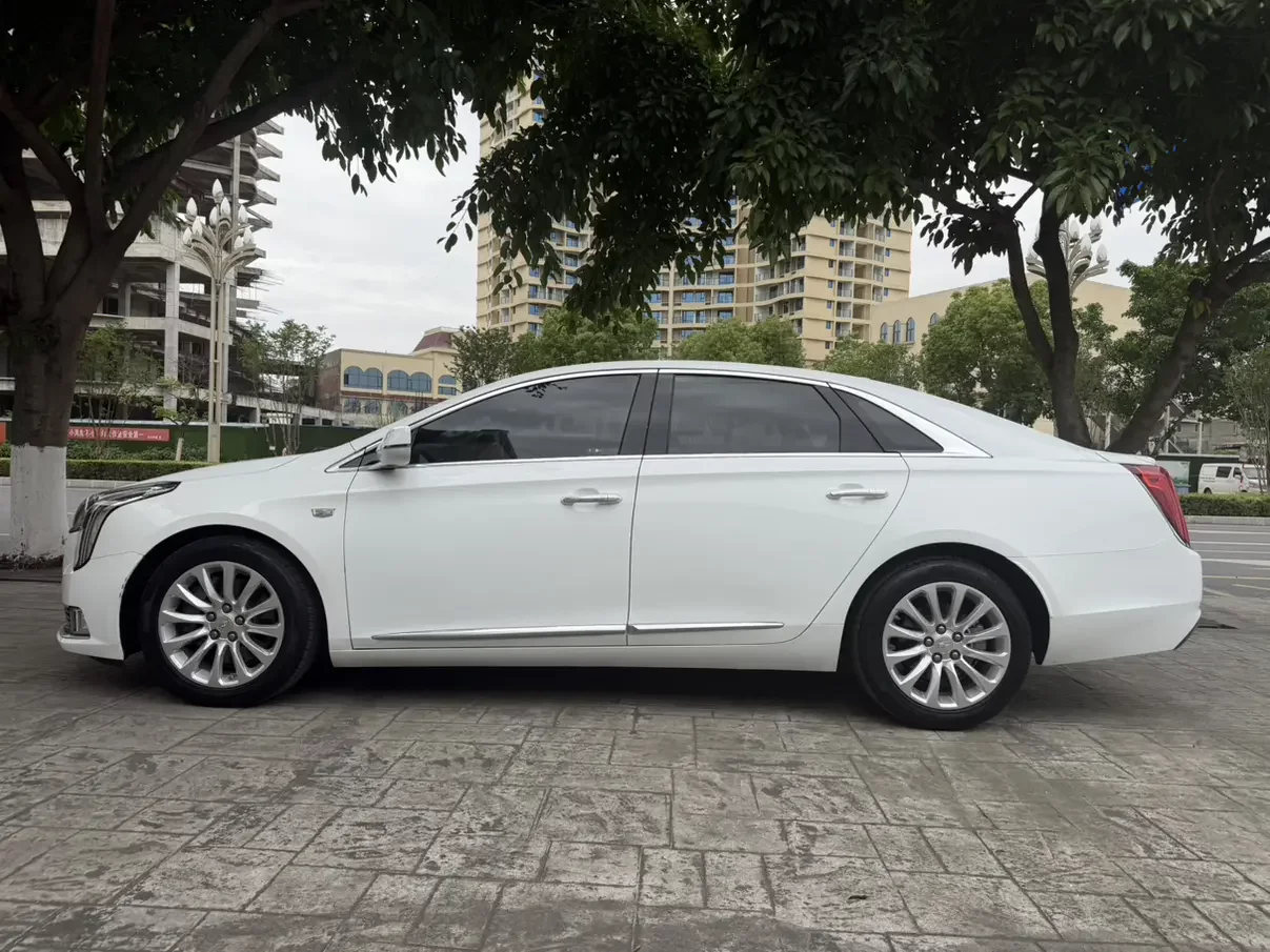 Cadillac XTS