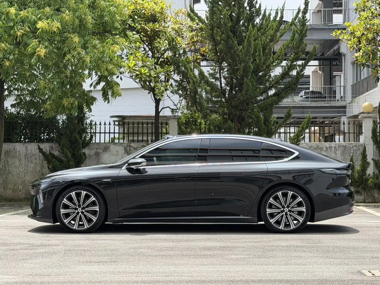 NIO ET7