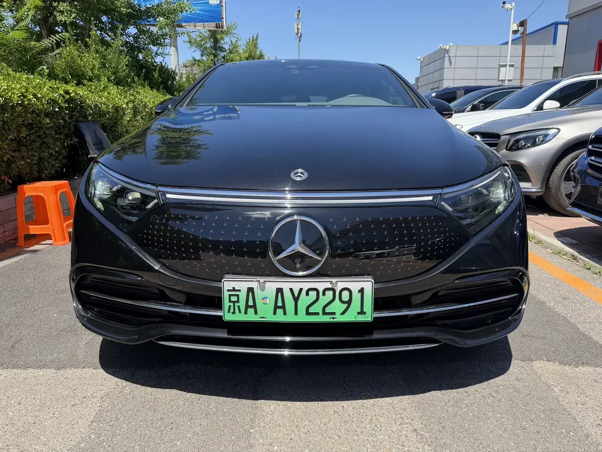 Mercedes-Benz EQS