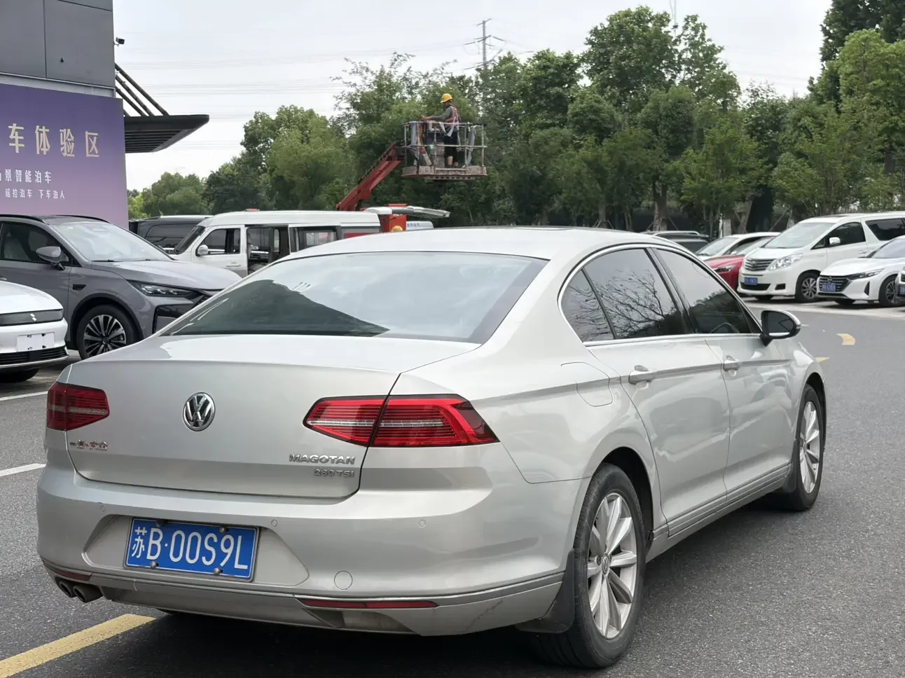 Volkswagen Magotan