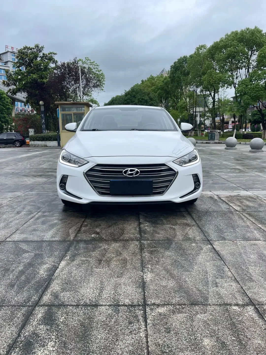 Hyundai lead