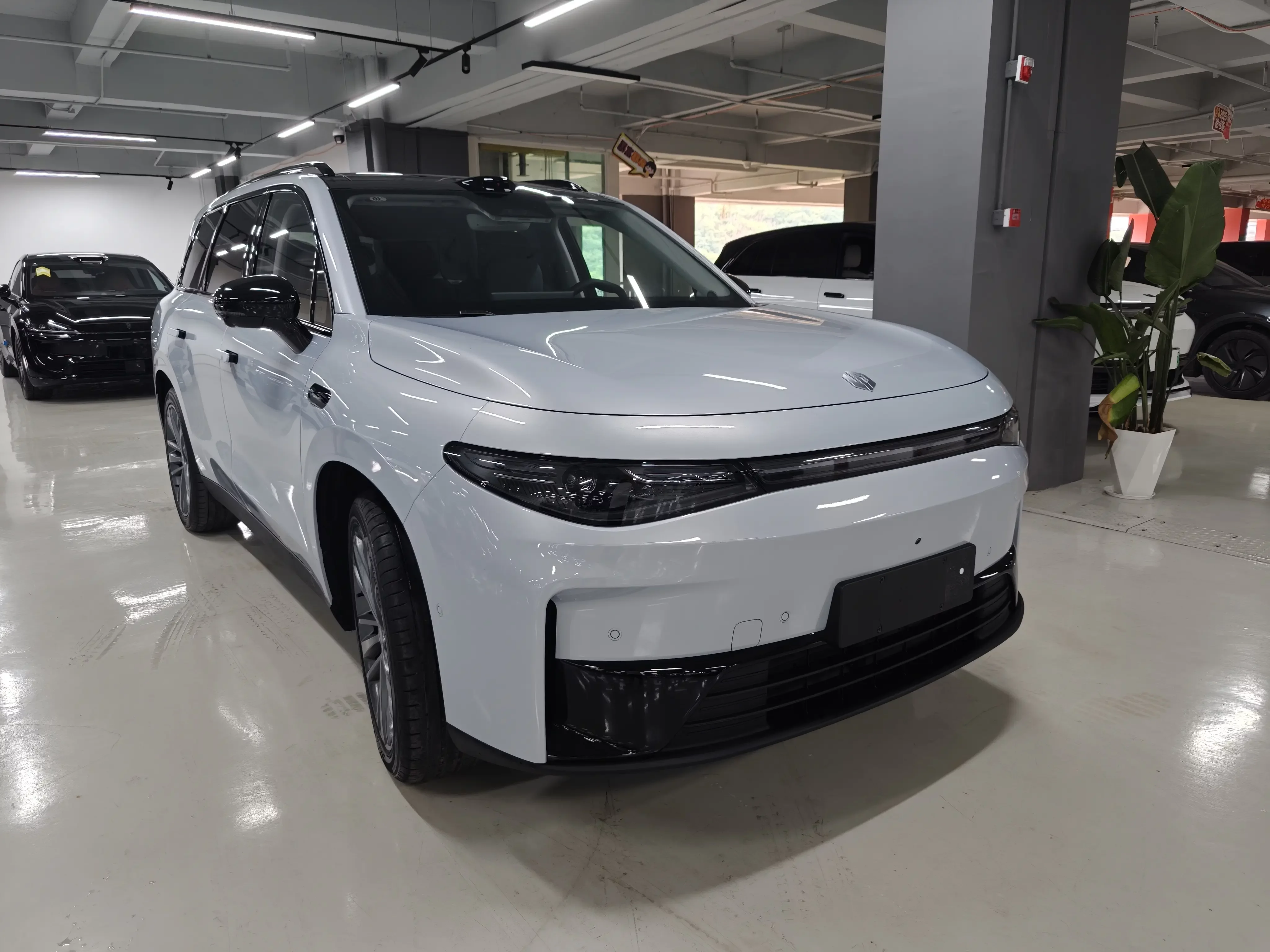 Leapmotor C16