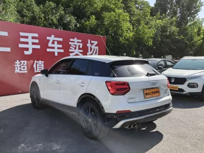 Audi Q2L