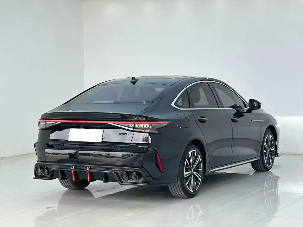 Chery Arrizo 8