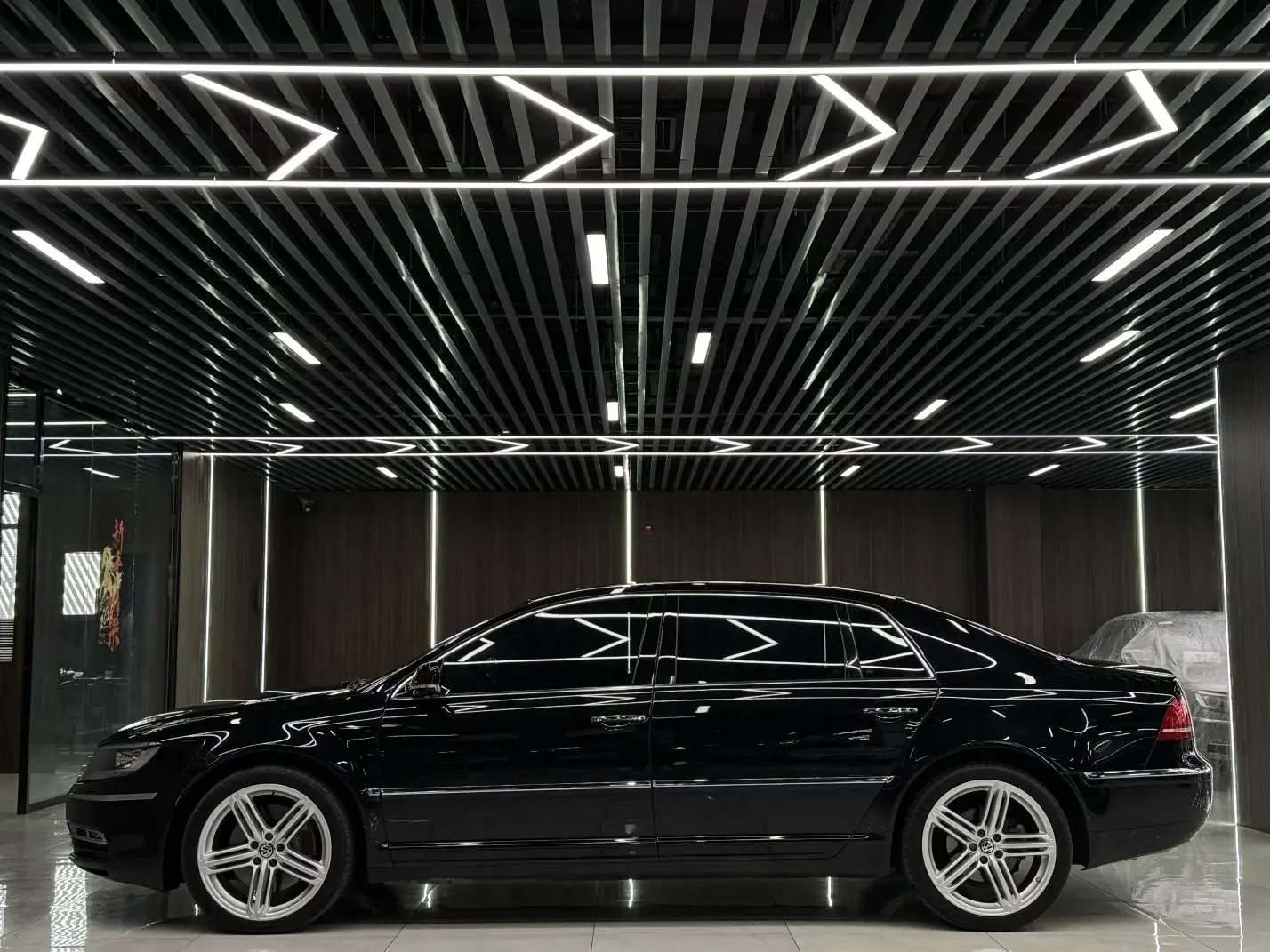 Volkswagen Phaeton / Phideon