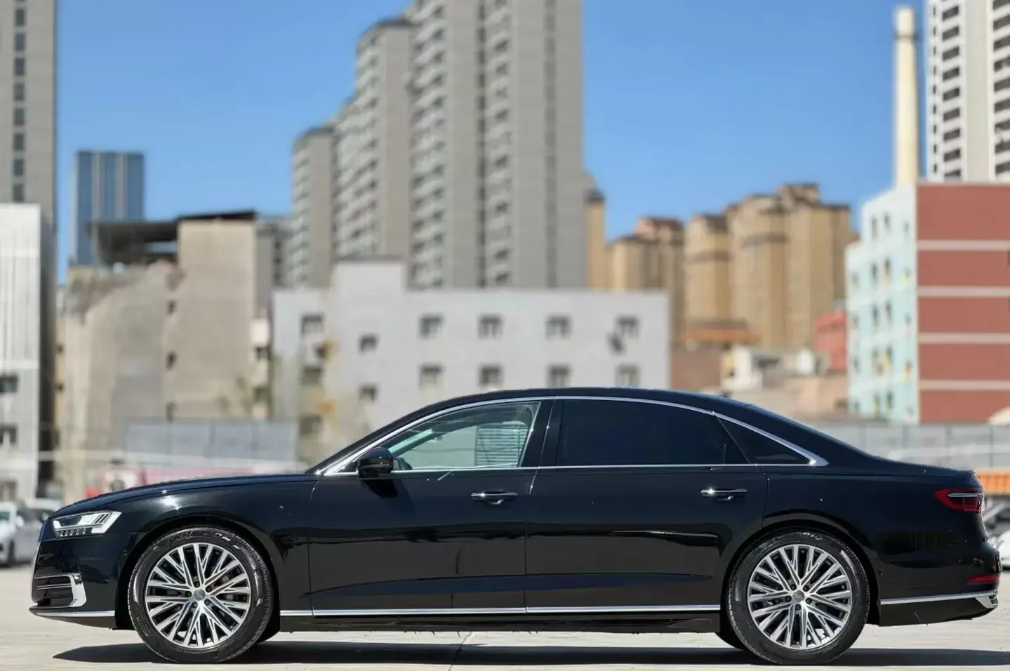 Audi A8