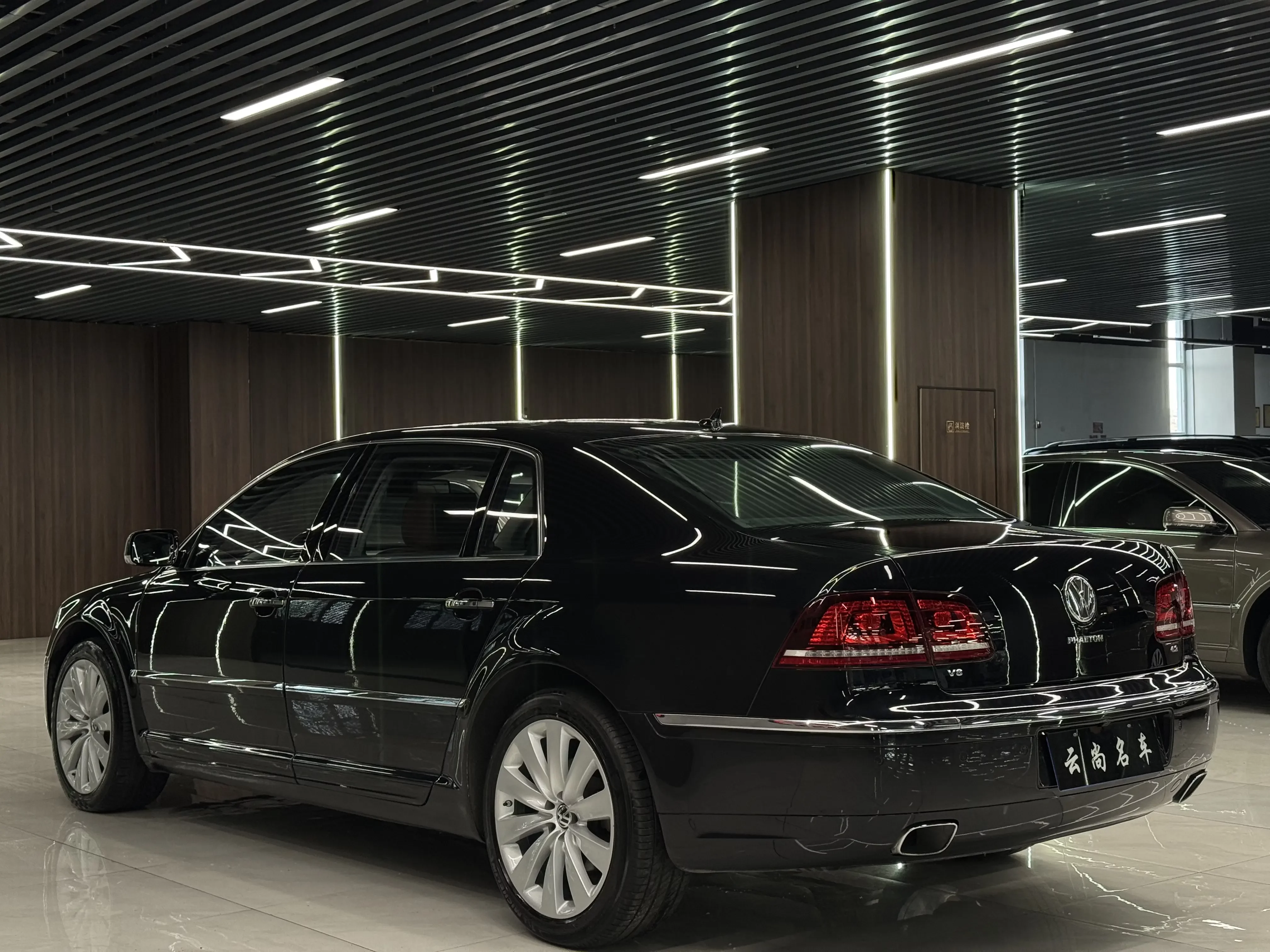 Volkswagen Phaeton / Phideon