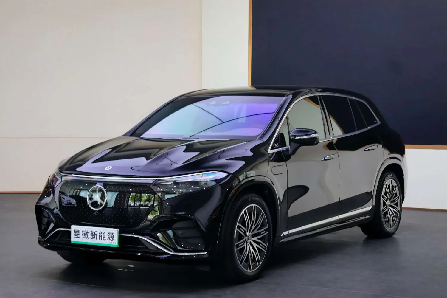 Mercedes-Benz EQS SUV