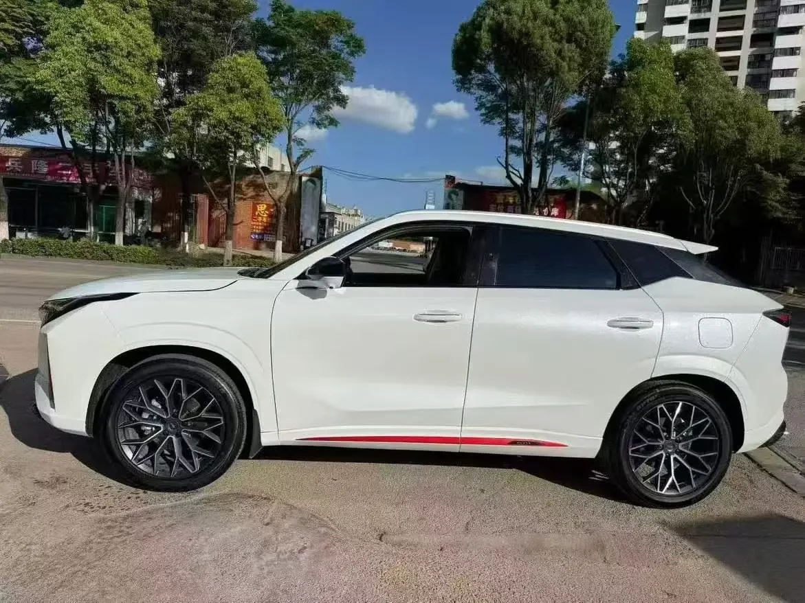 Oshan Changan Auchan Z6