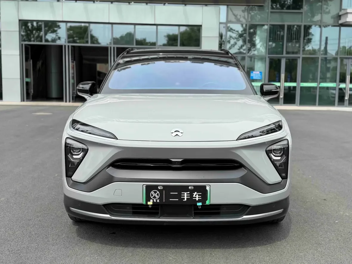 NIO ES6