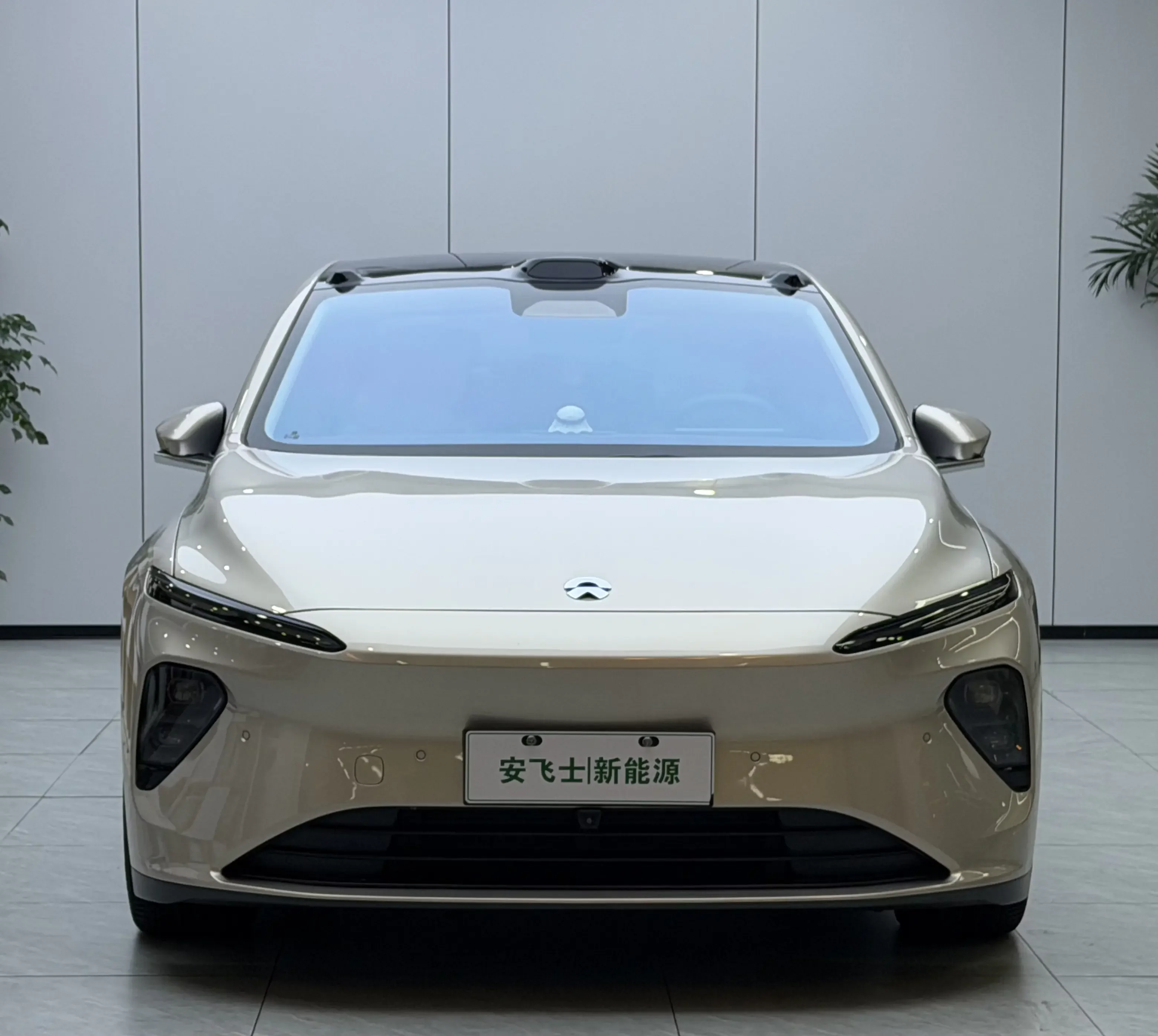 NIO ET7