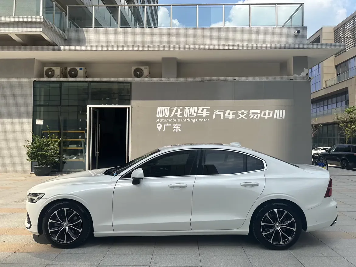 Volvo S60