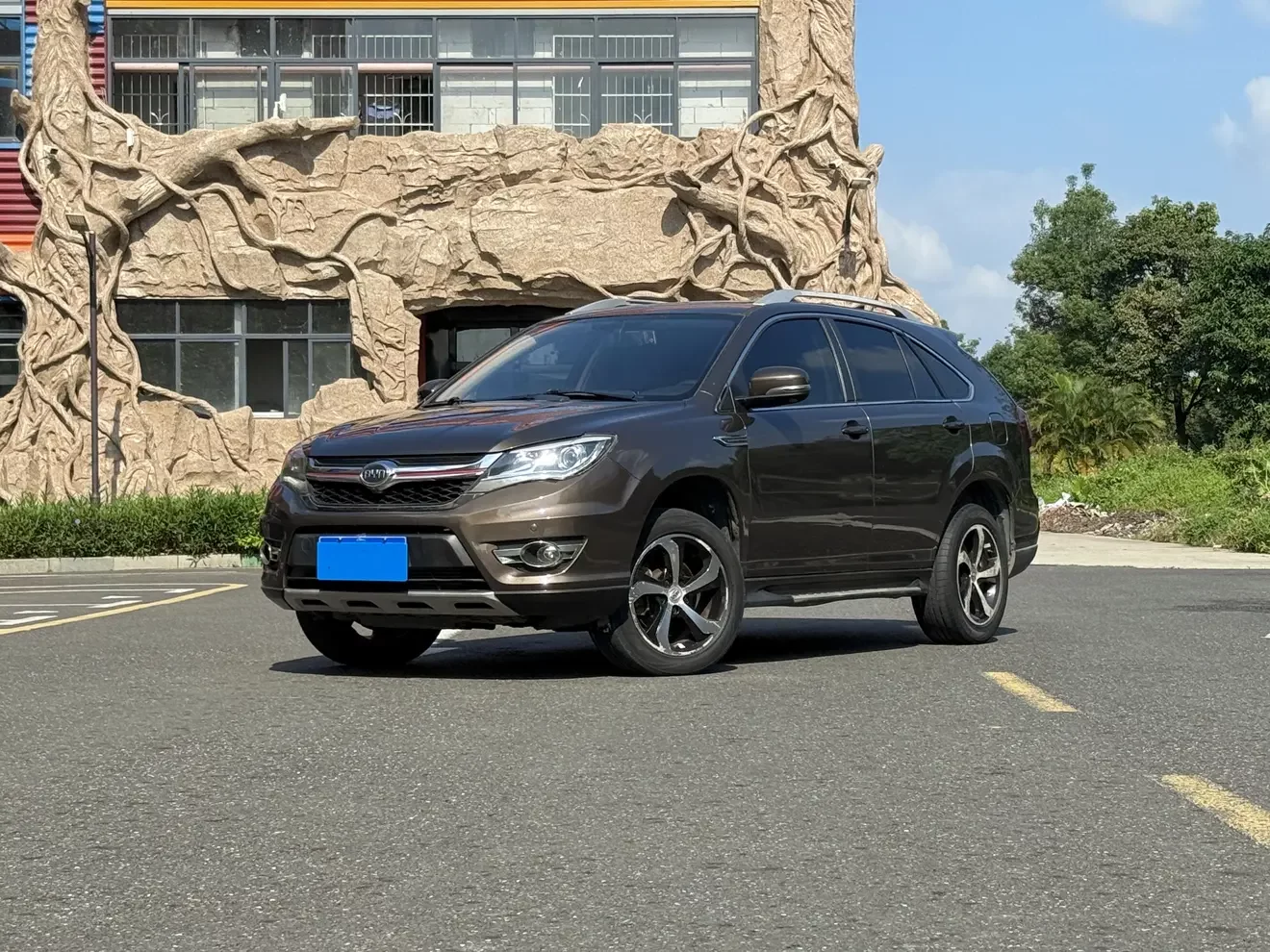 BYD S7