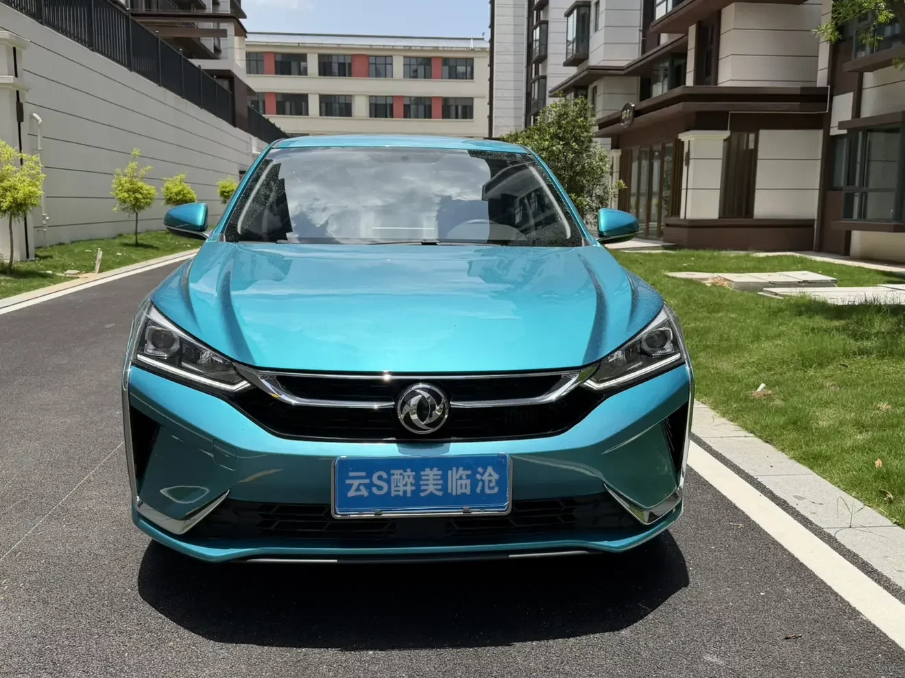 Dongfeng Yixuan