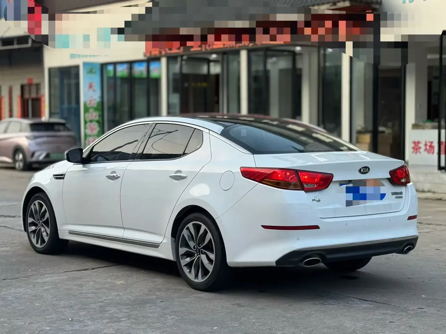 Kia K5