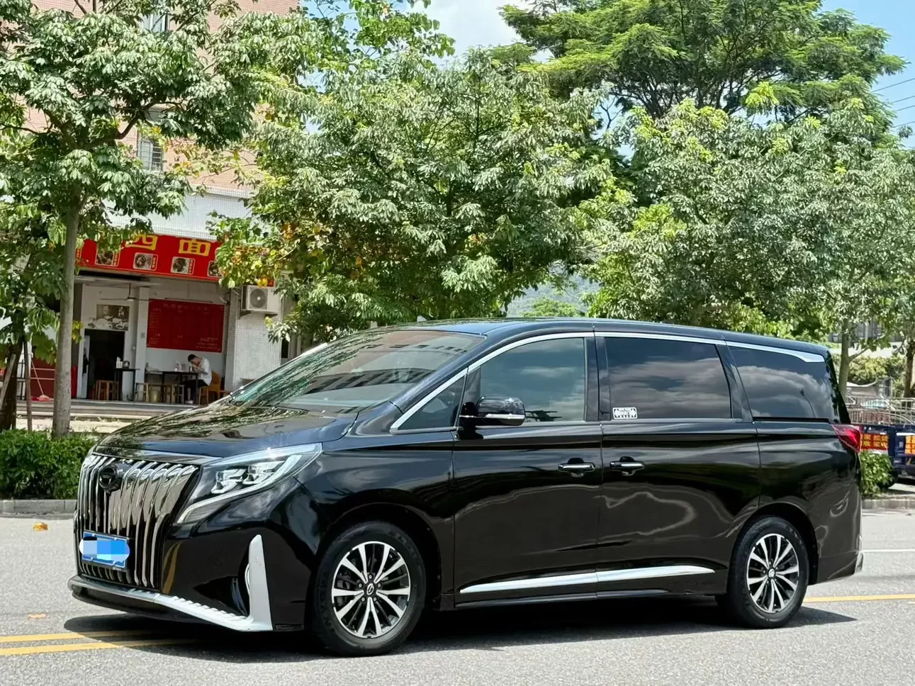 GAC Trumpchi M8