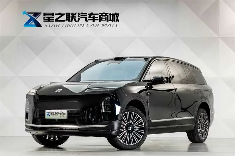 NIO ES8
