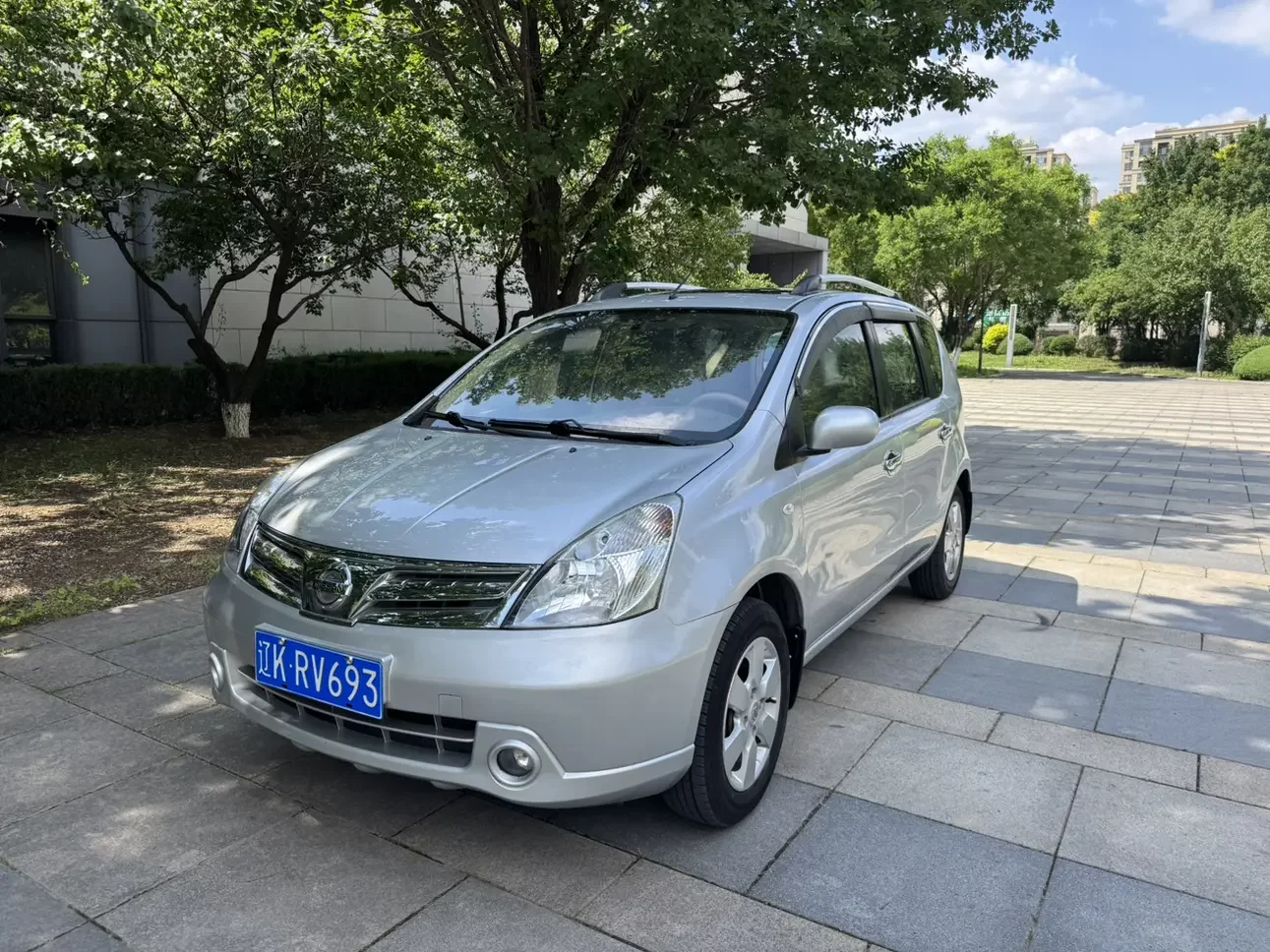 Nissan Li Wei