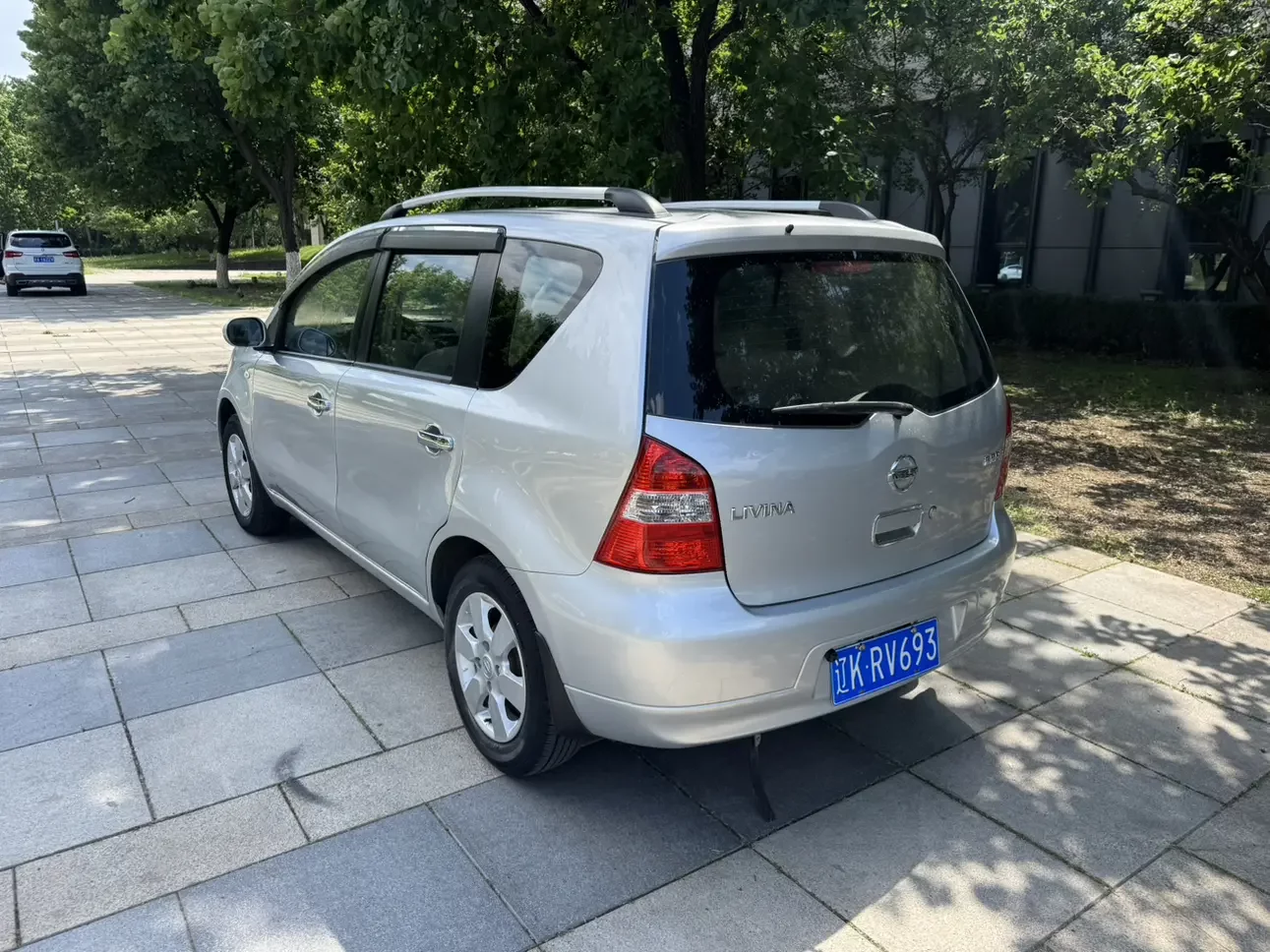 Nissan Li Wei