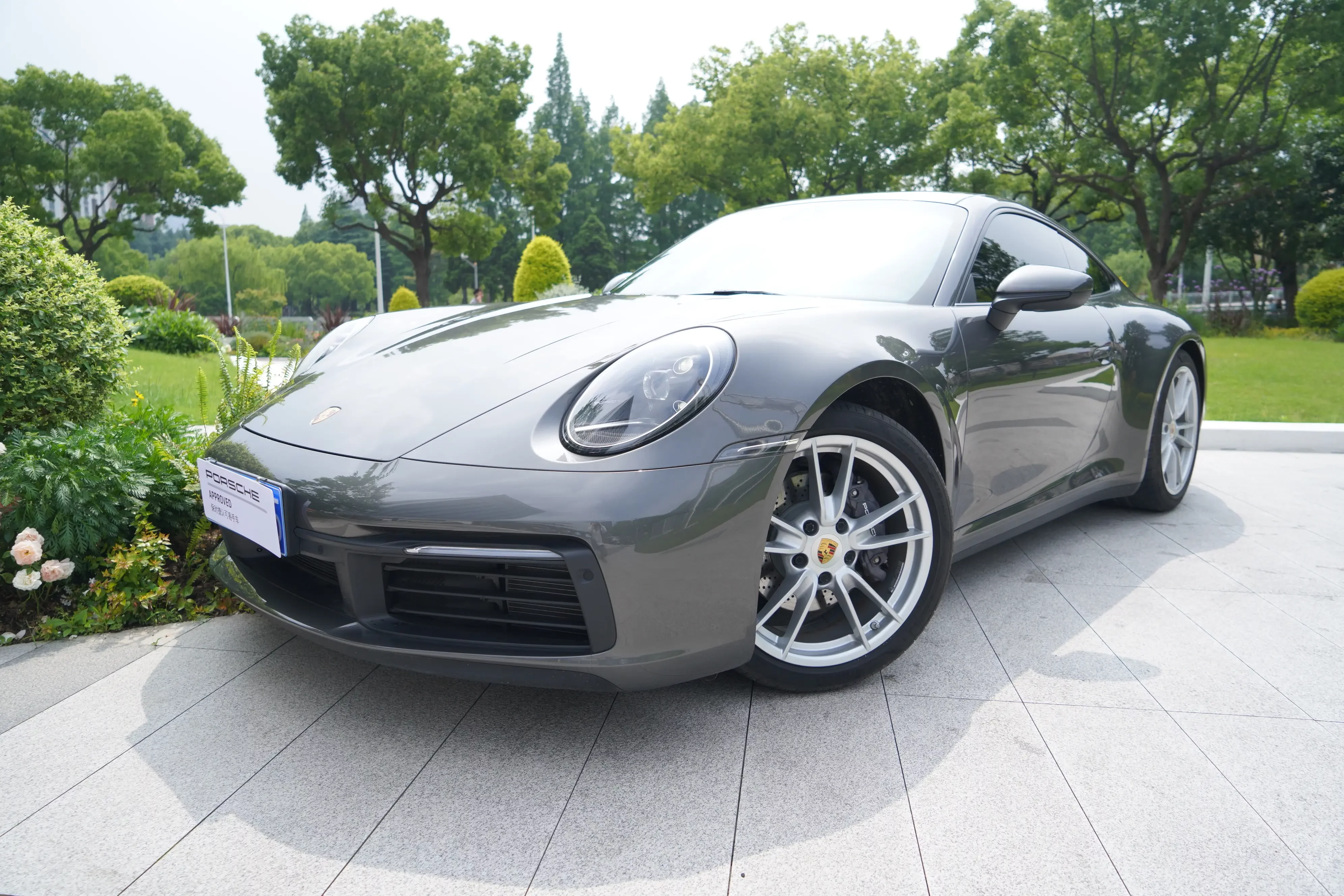 Porsche 911