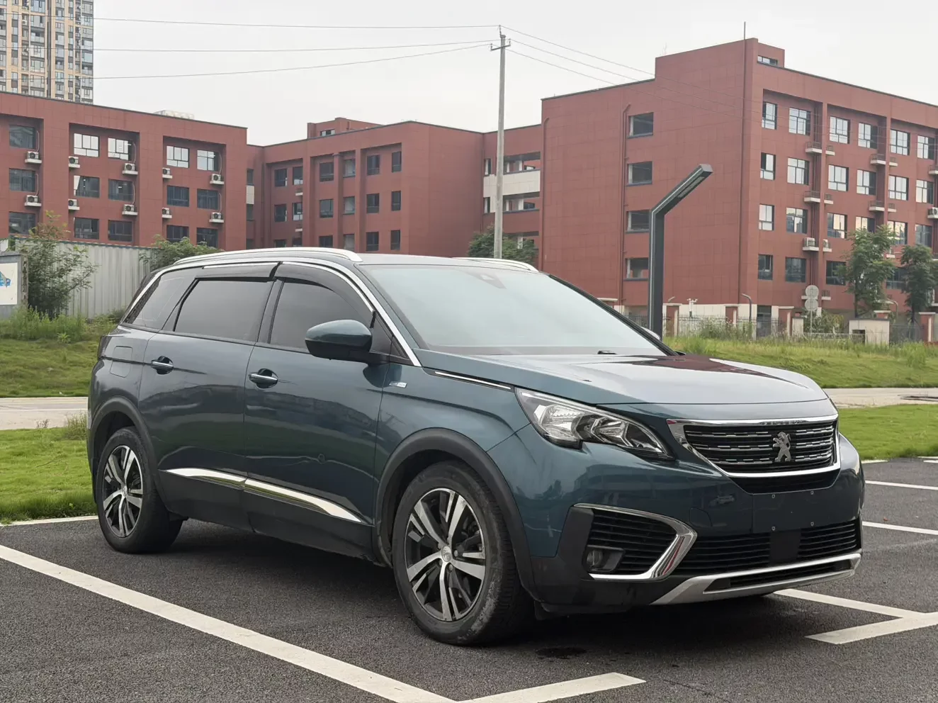 Peugeot 5008