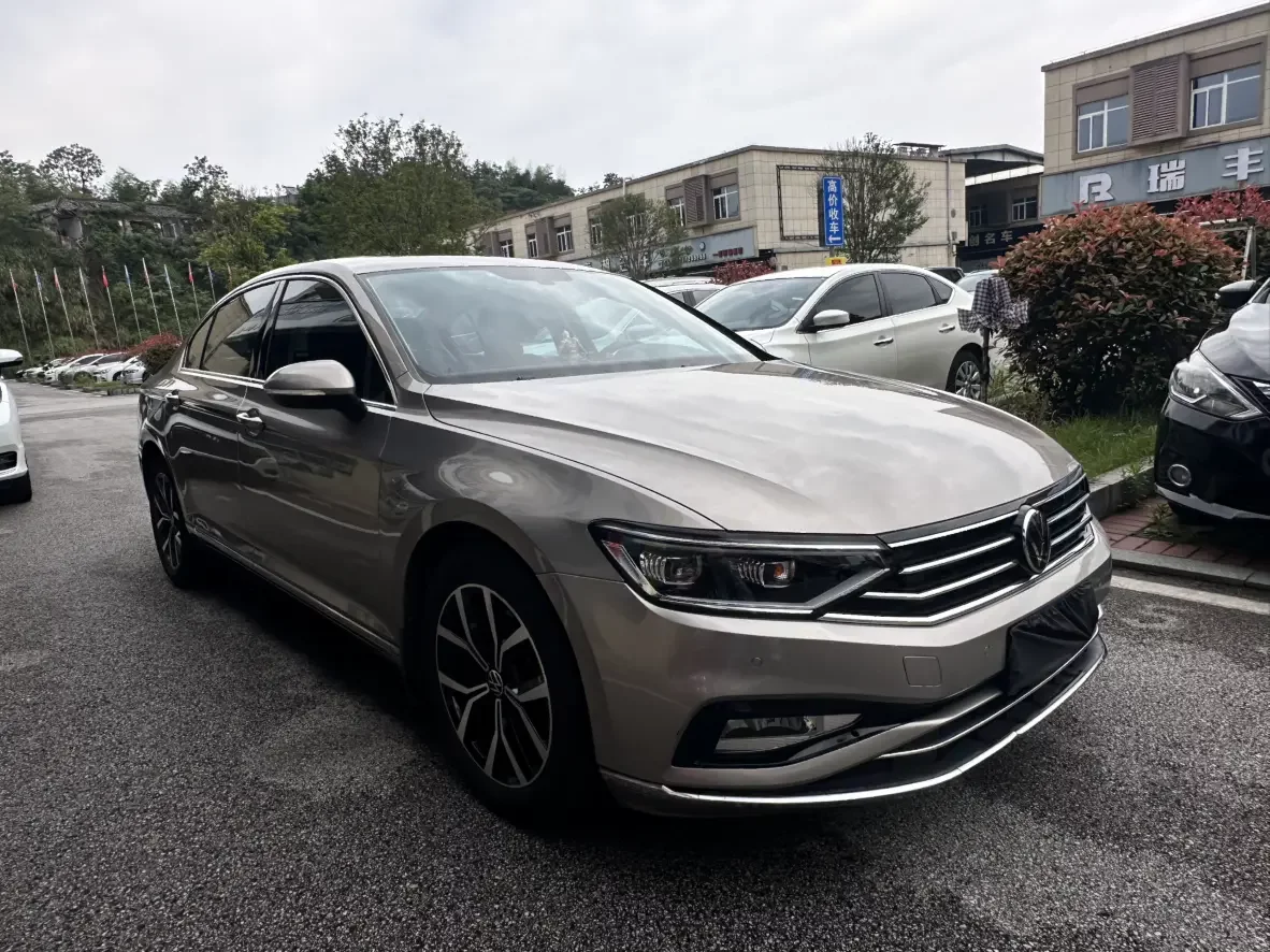 Volkswagen Magotan