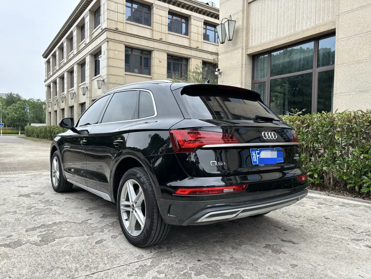 Audi Q5L Sportback