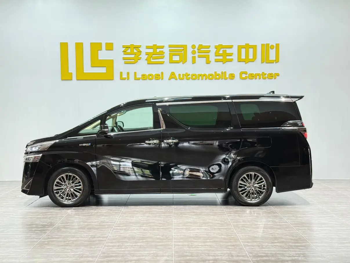 Toyota Crown Wellfire